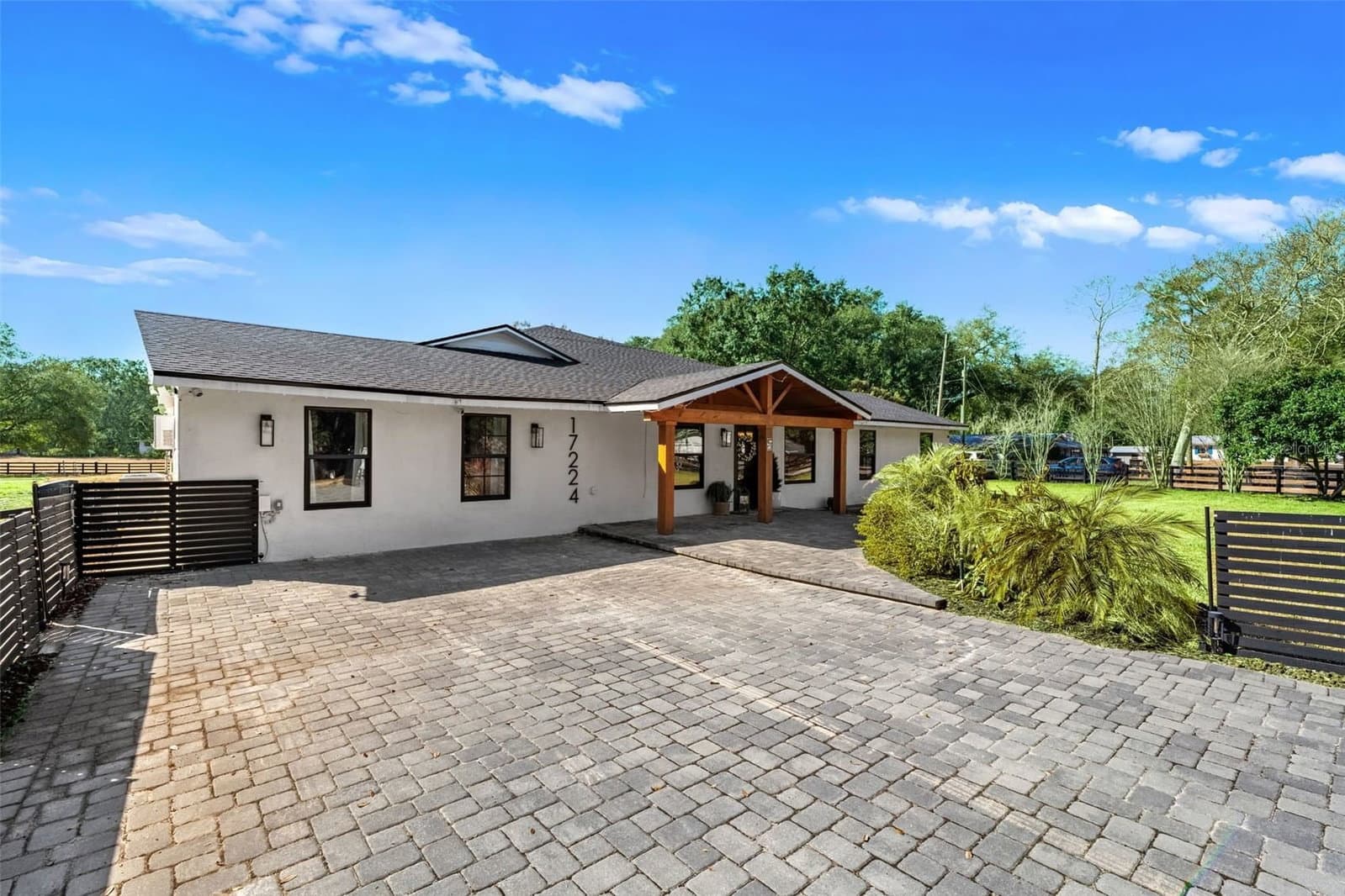 17224 OLD COUNTRY