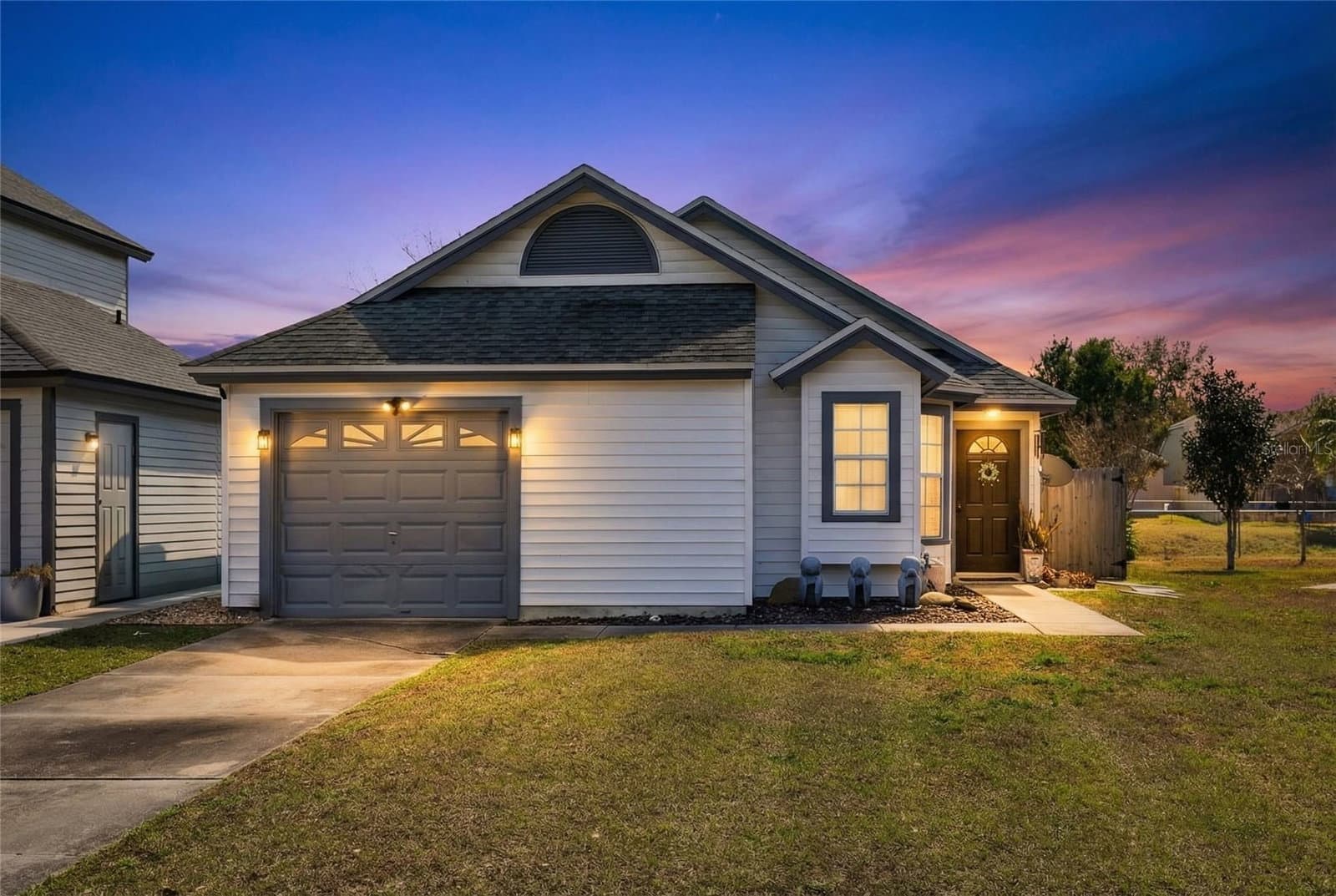 9808 SURREY RIDGE