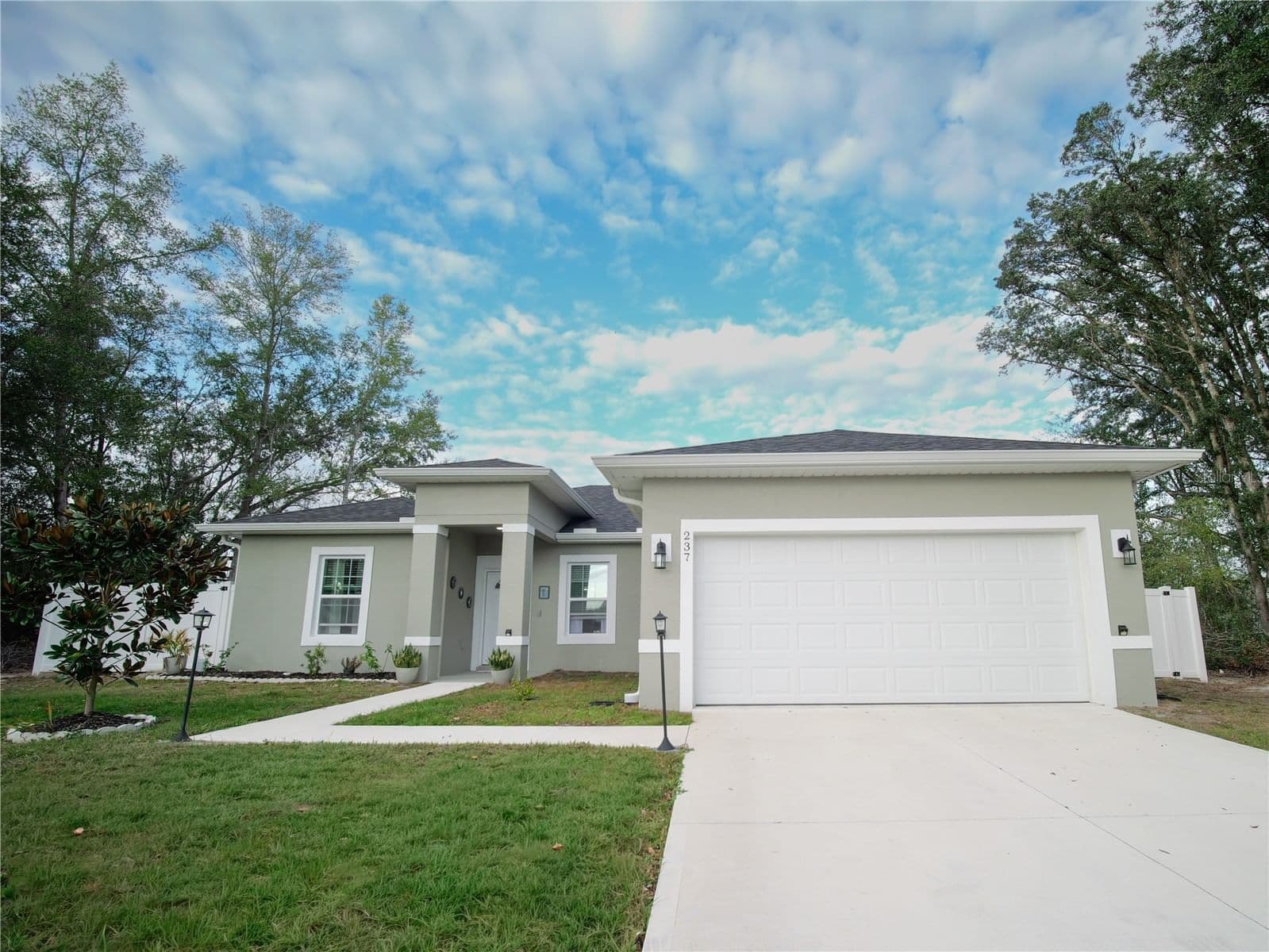 237 MARION OAKS