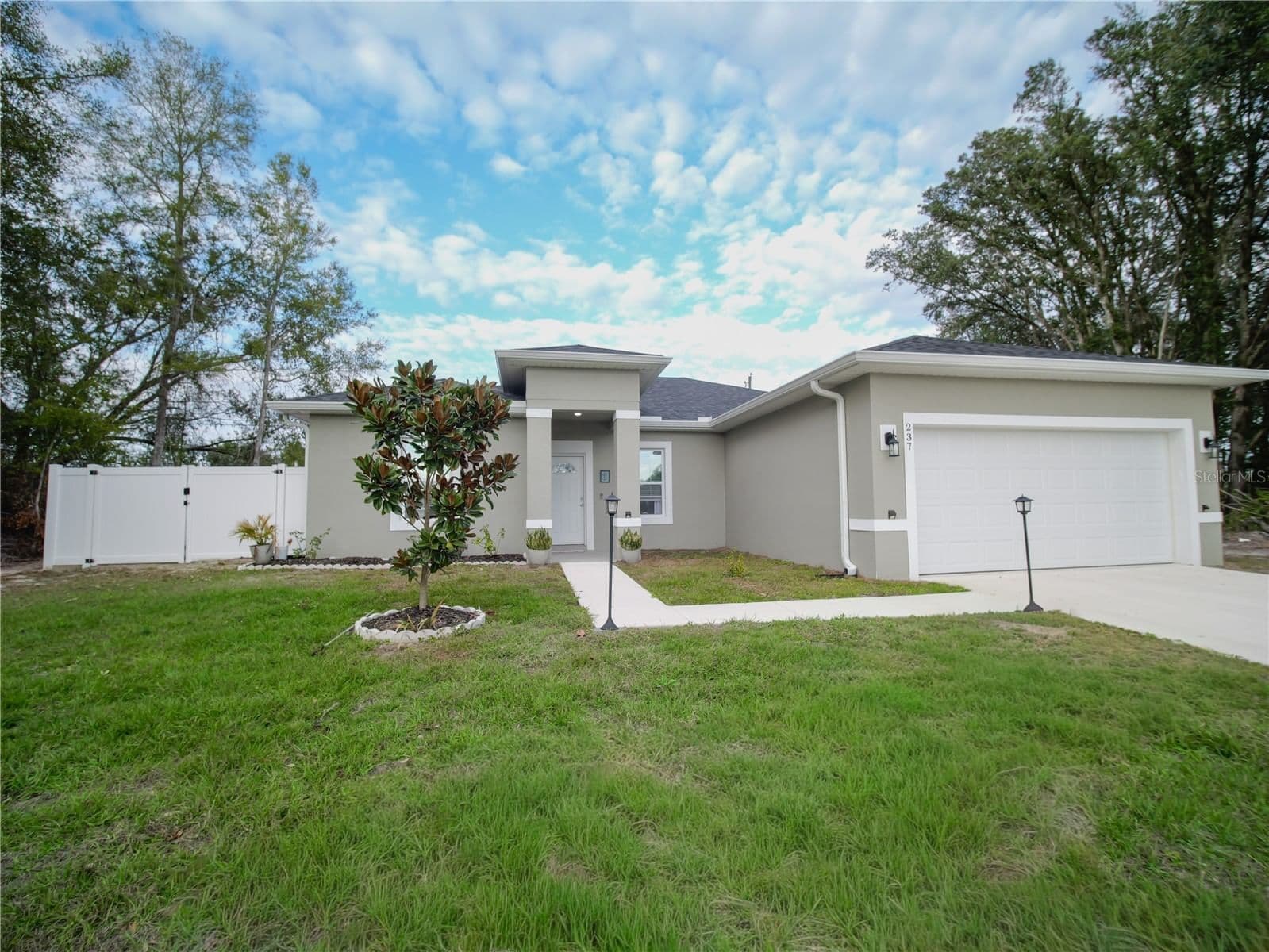 237 MARION OAKS