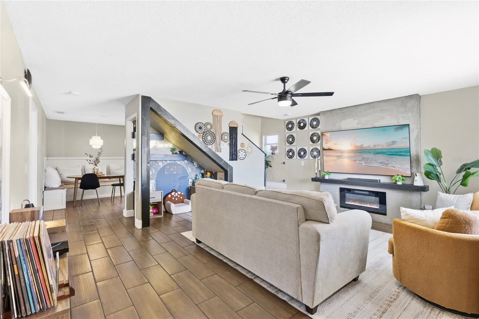 805 BELVOIR