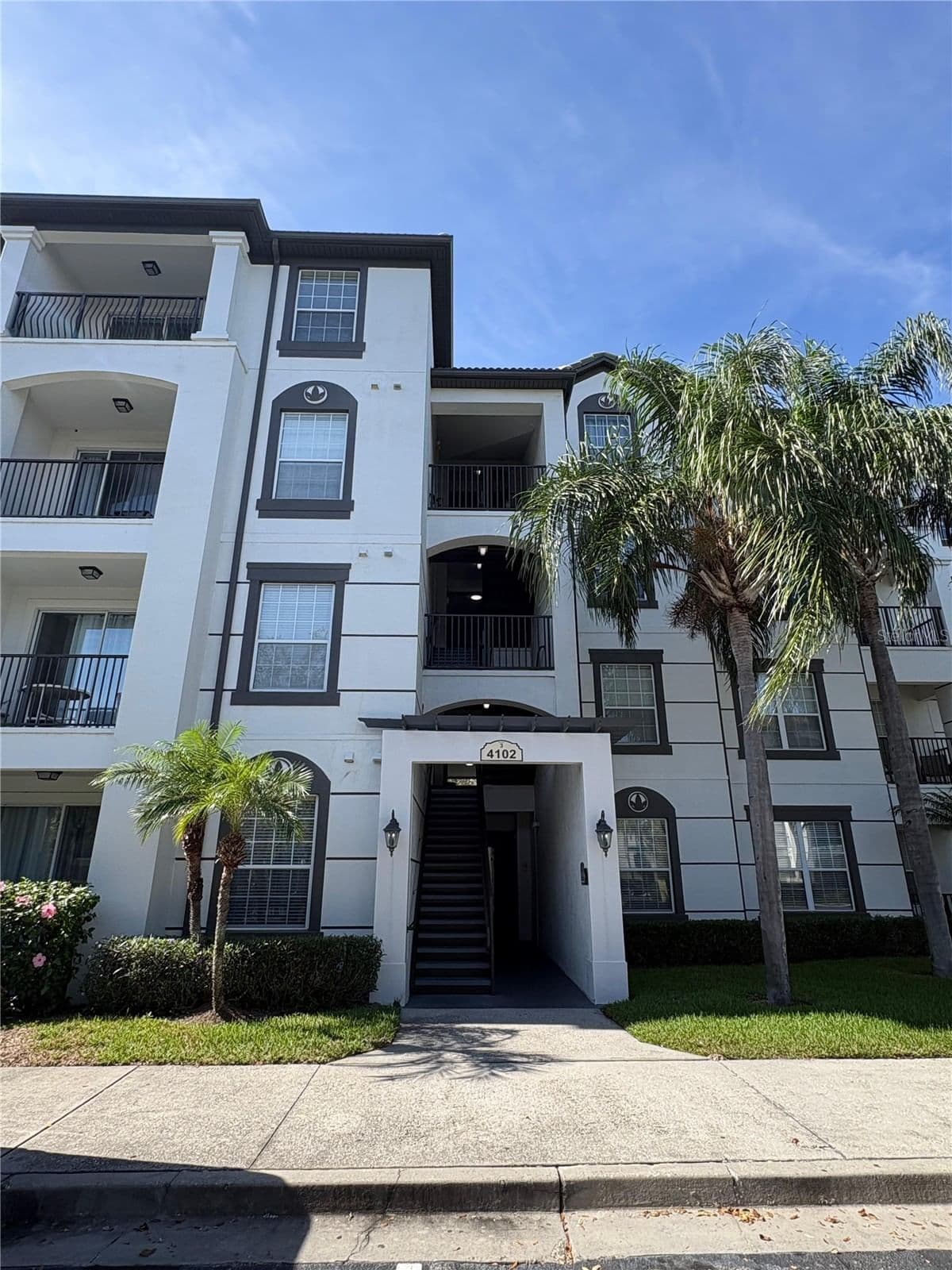4102 BREAKVIEW