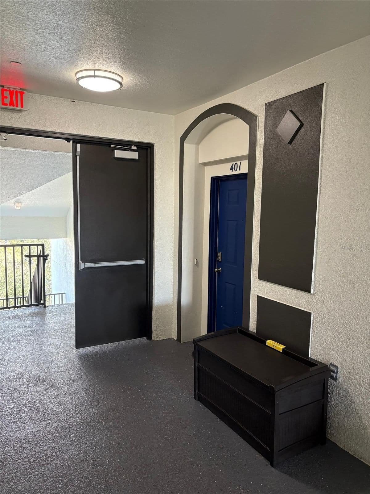 4102 BREAKVIEW