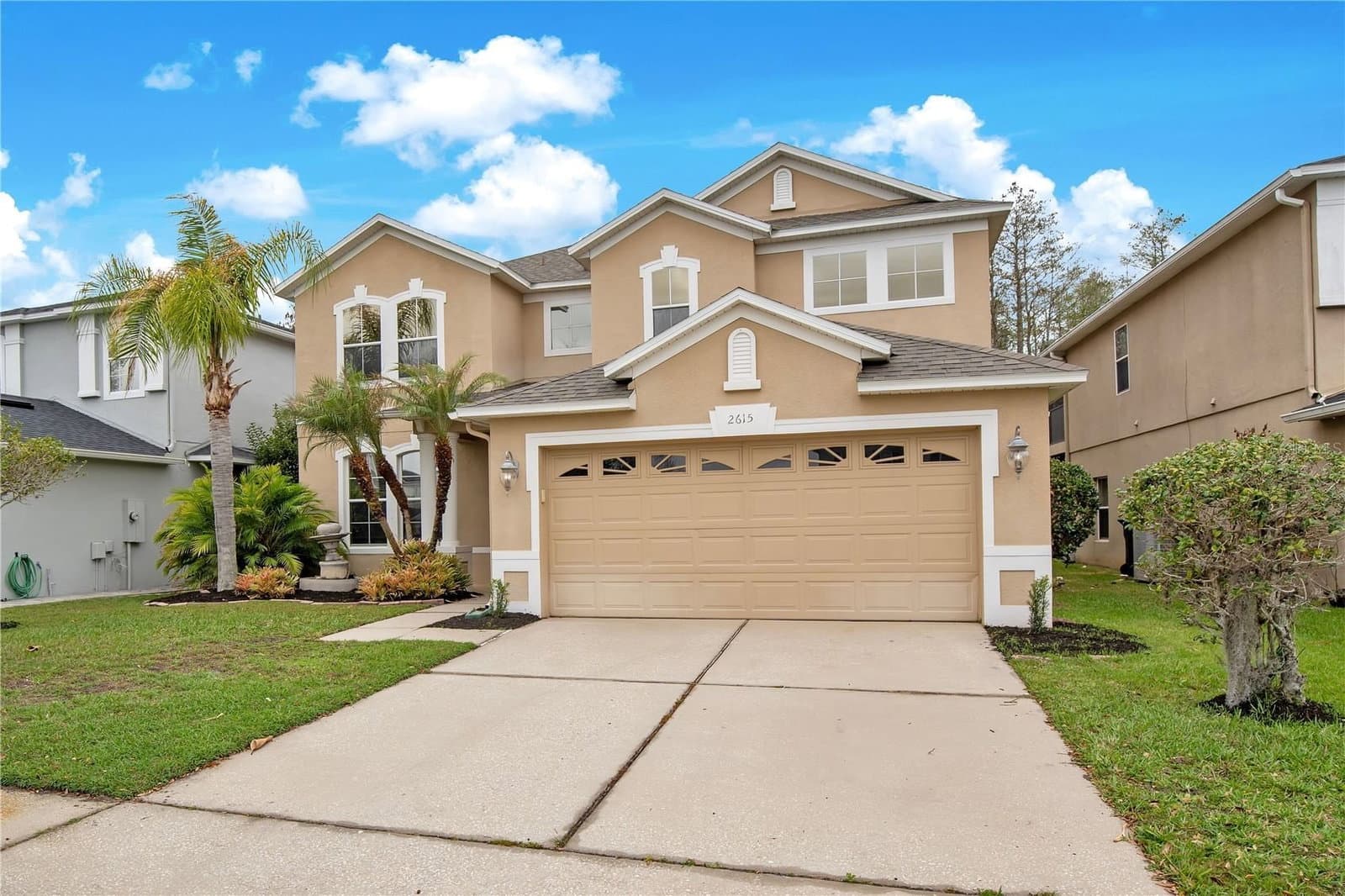 2615 LAKEMOOR