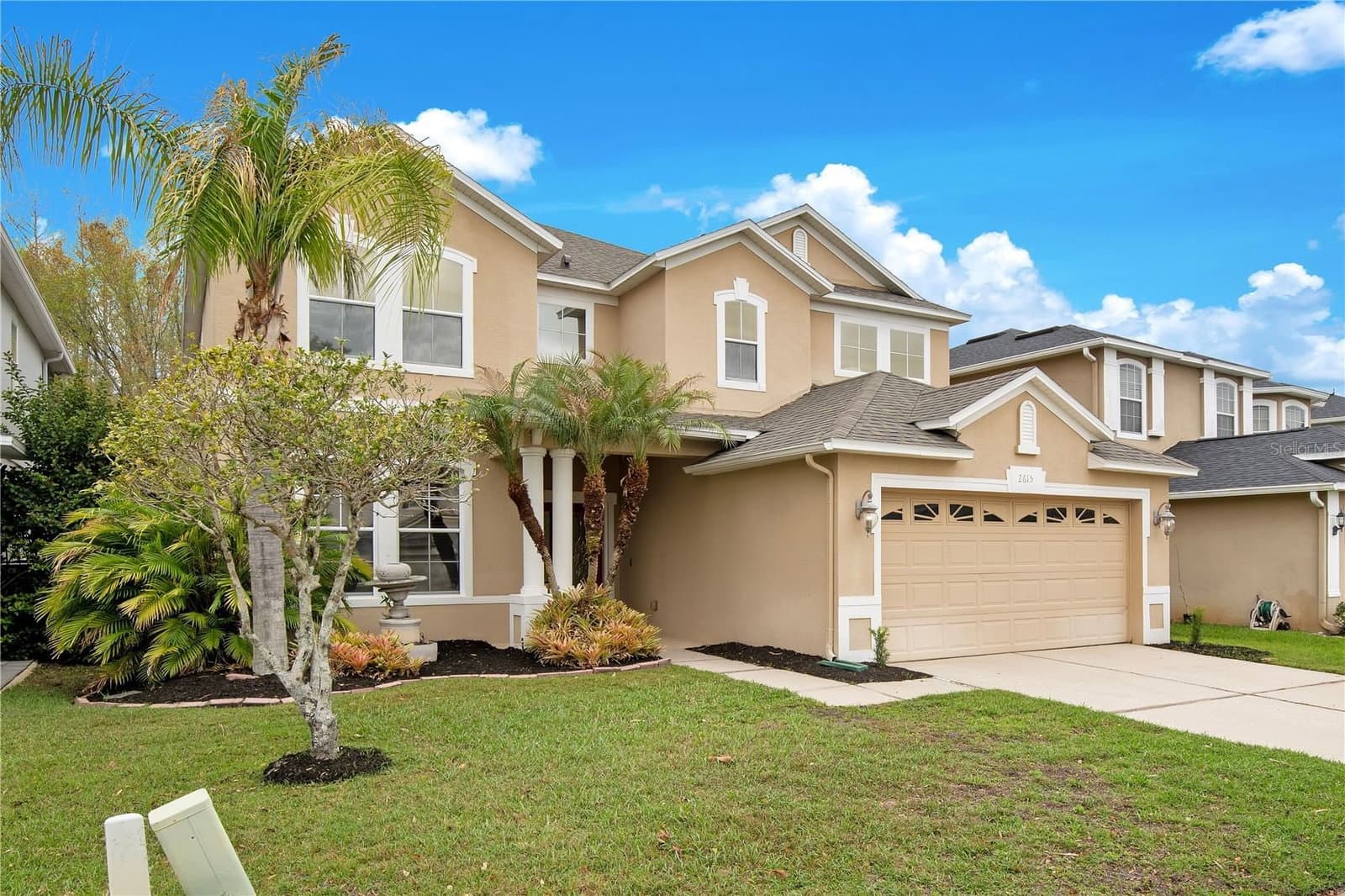 2615 LAKEMOOR