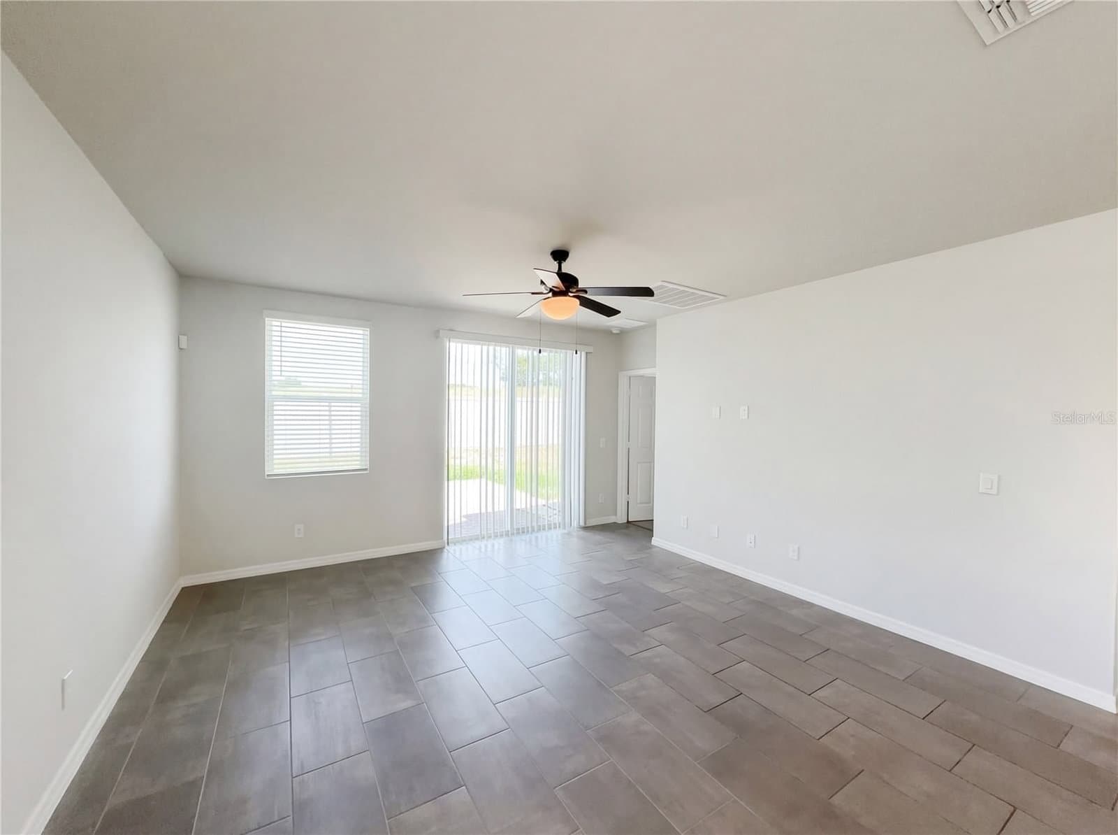 3092 BELLA VISTA