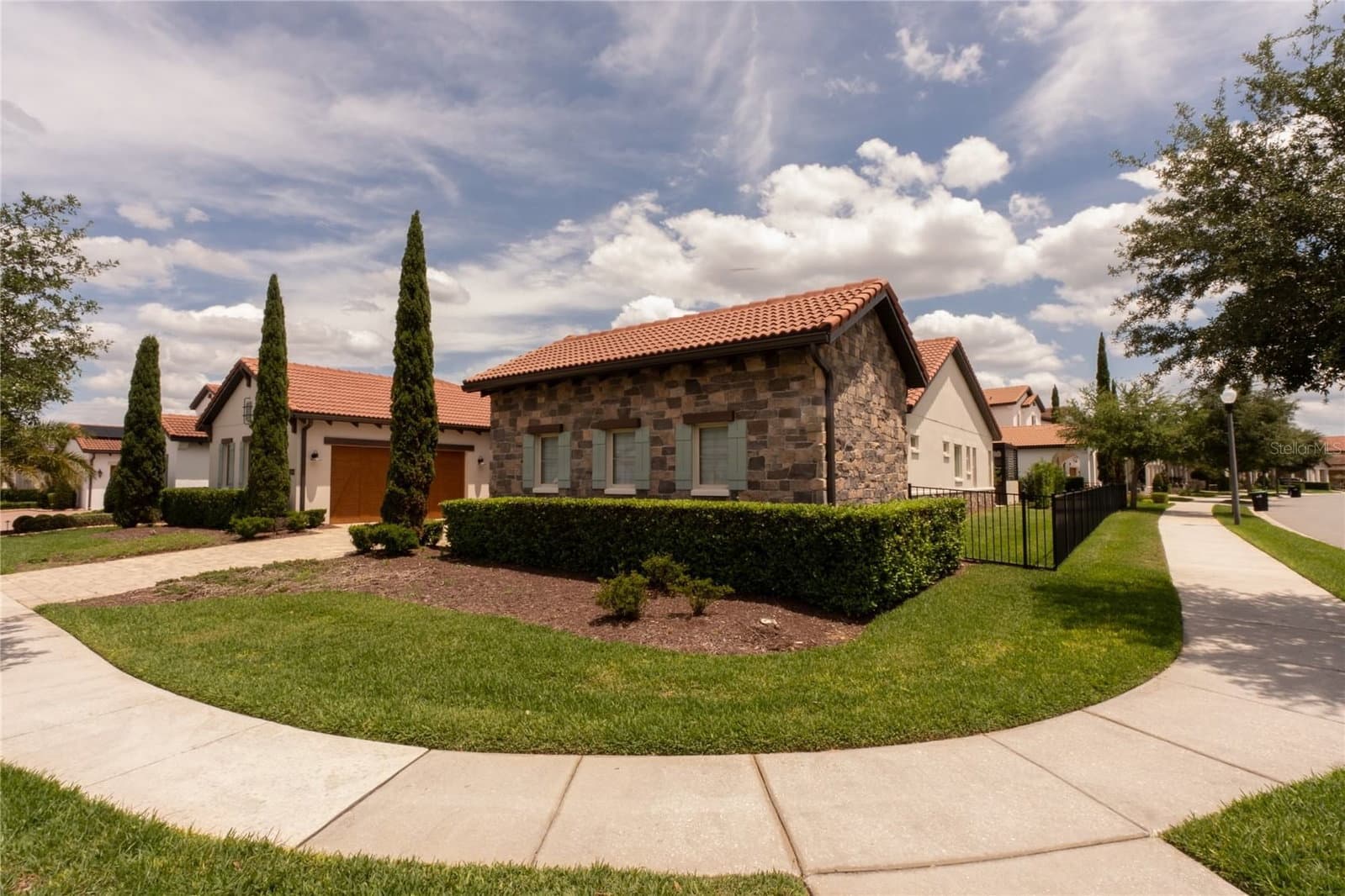 15686 PANTHER LAKE