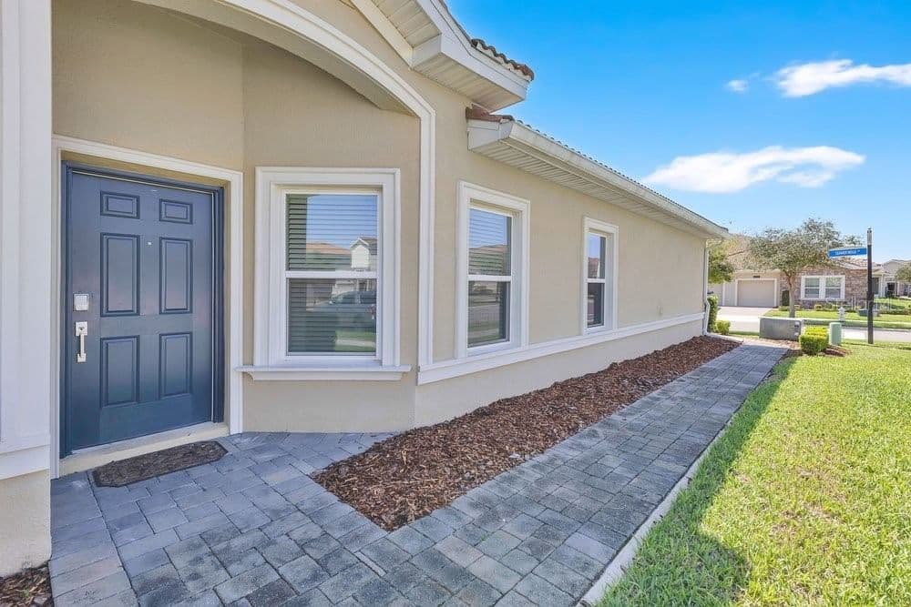 1051 QUAKER RIDGE