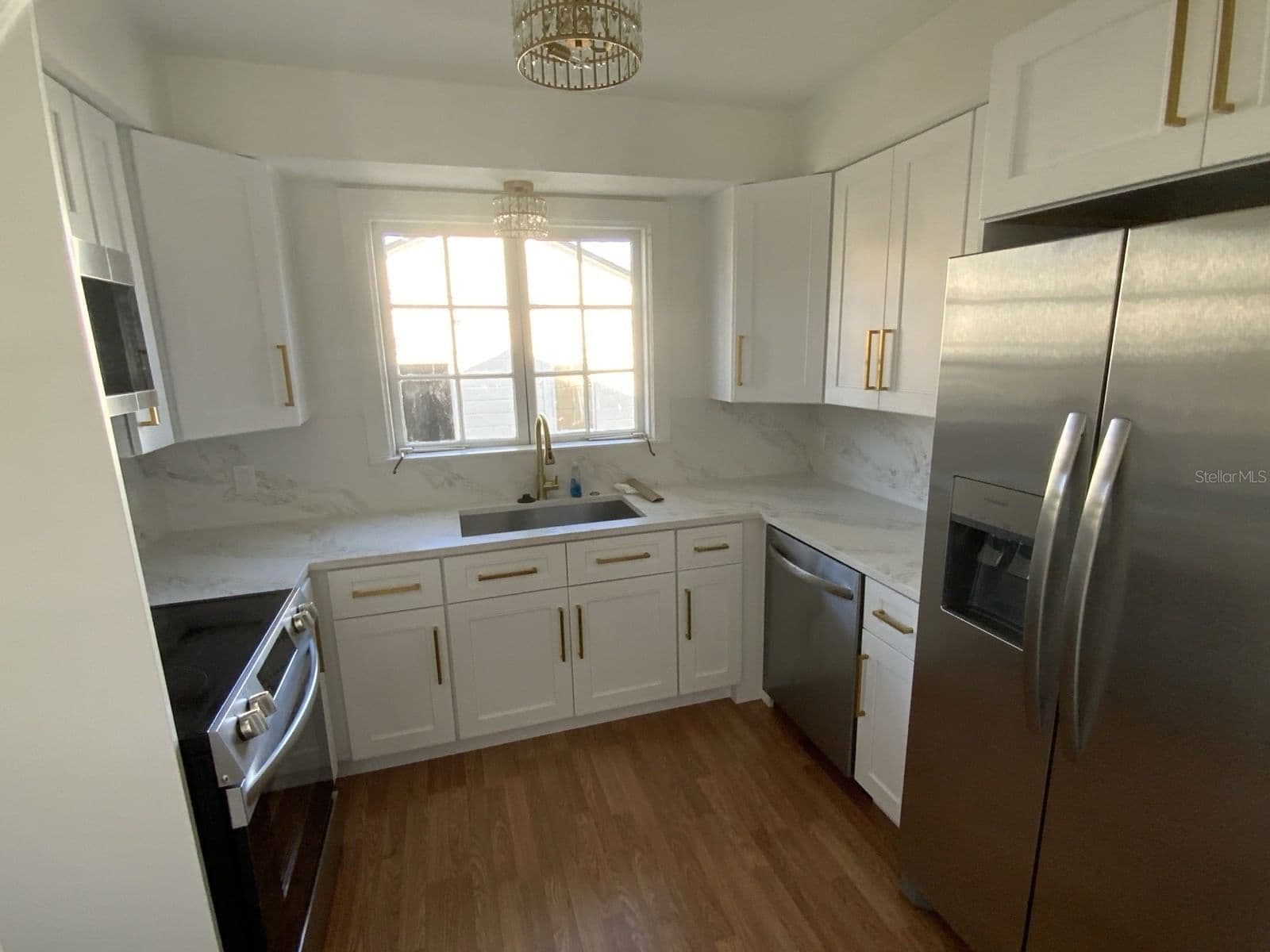 608 HIGHLAND