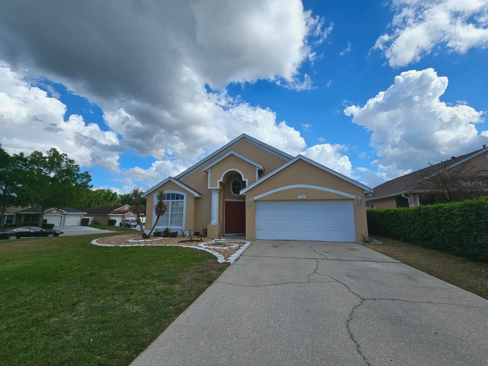 15601 AUTUMN GLEN