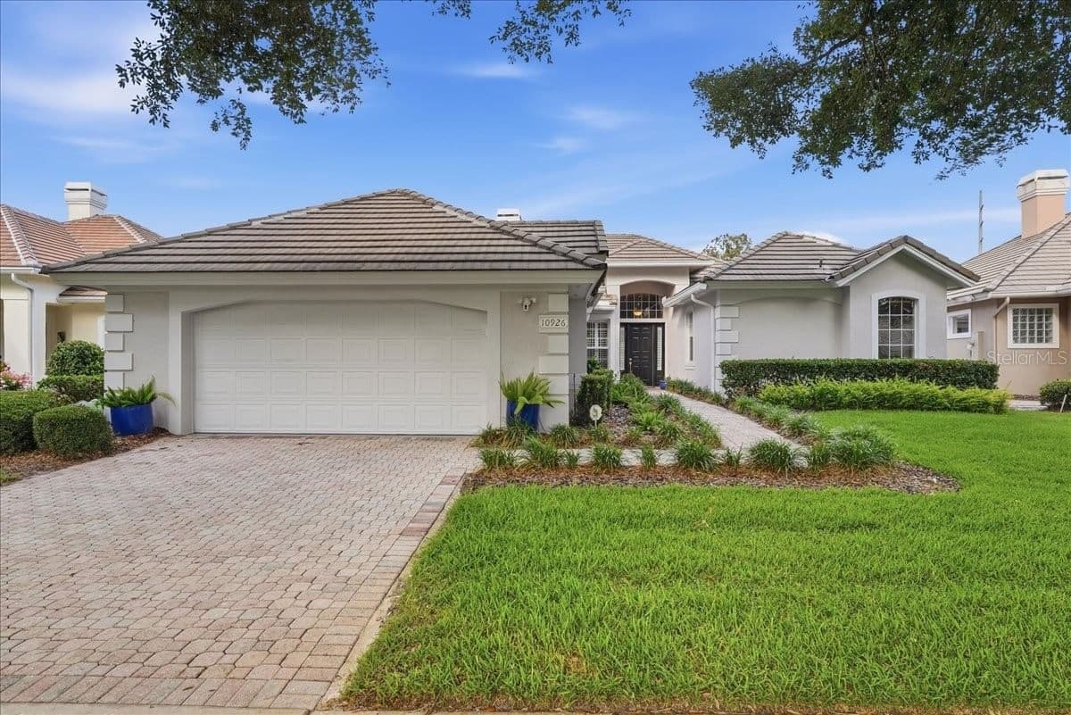 10926 WOODCHASE