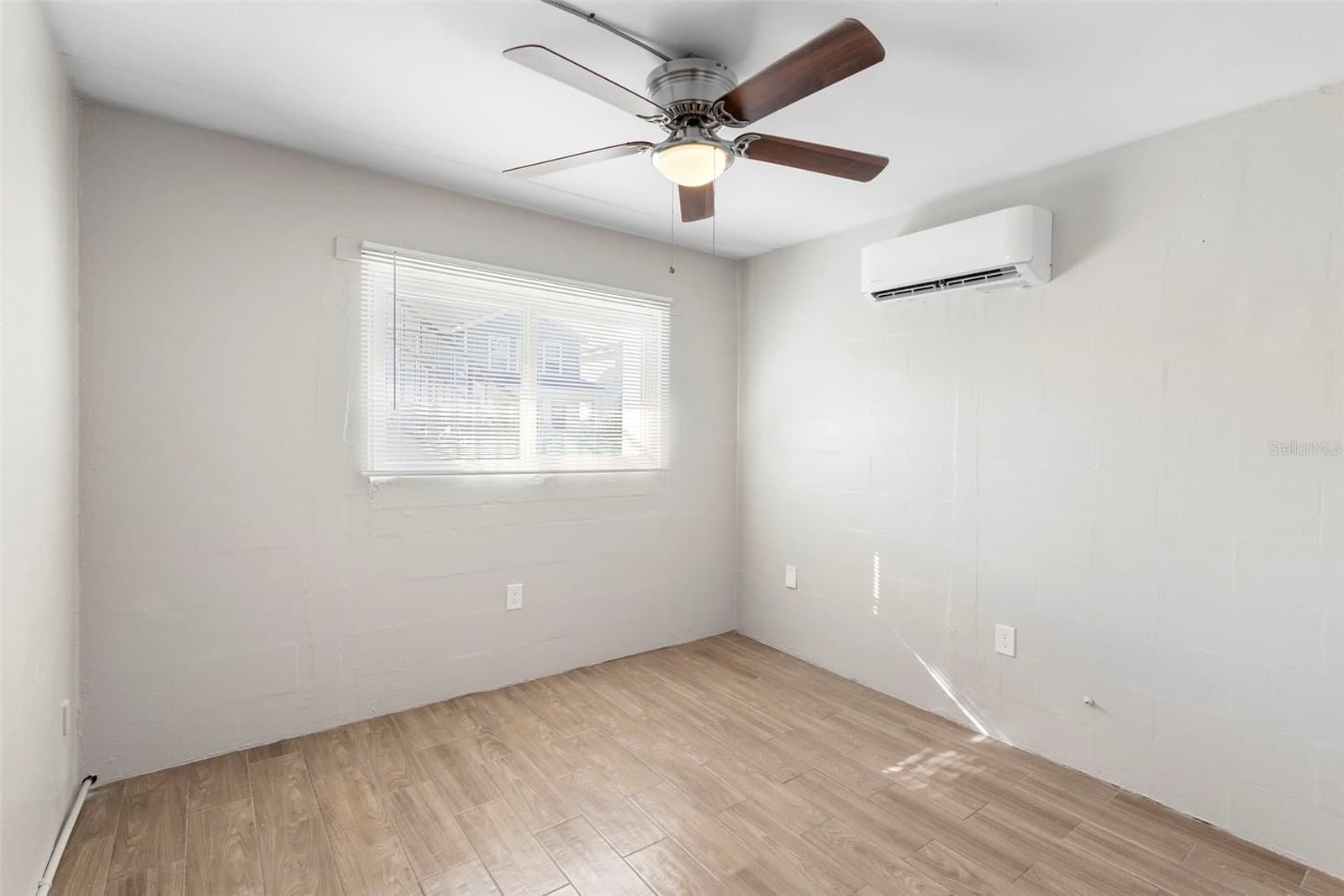 901 COLYER