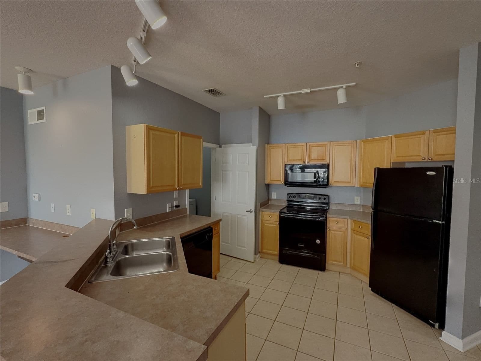 204 TERRACE RIDGE