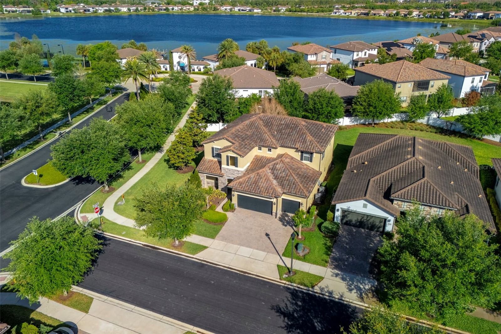 10950 CITRON OAKS