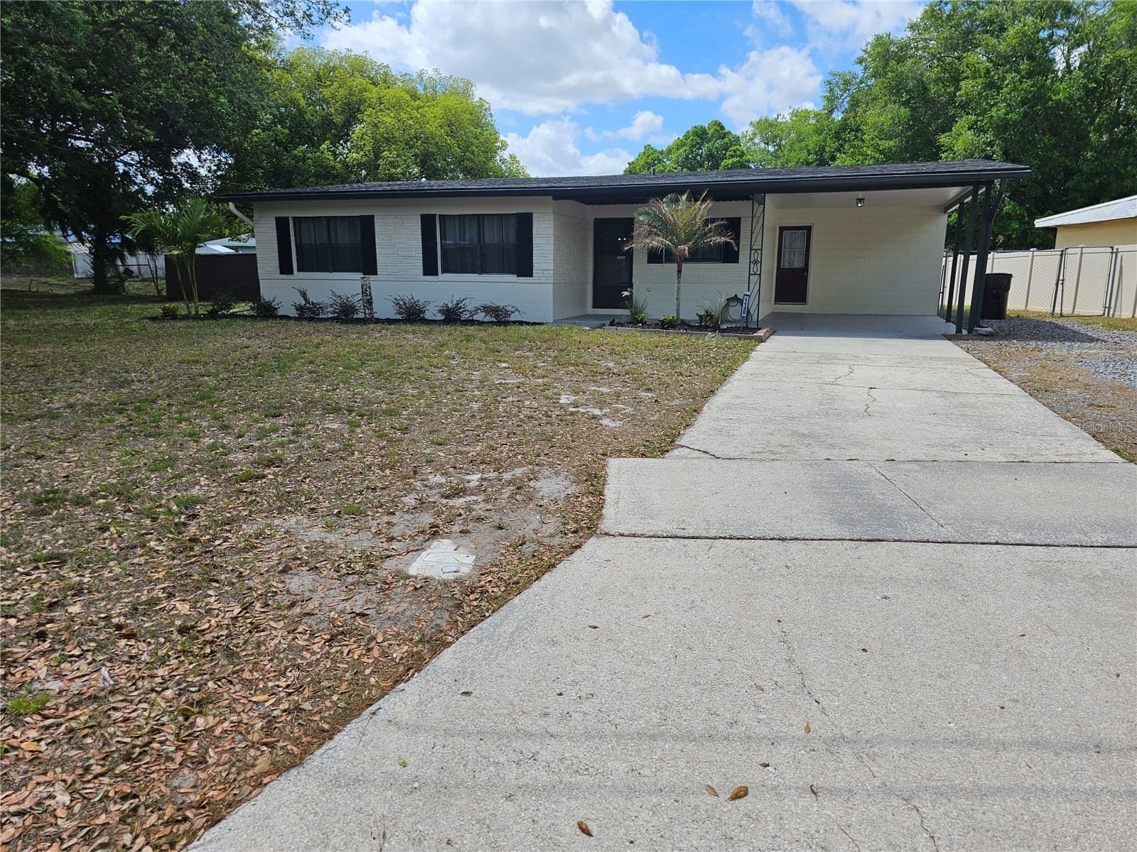 1120 SAN LUIS