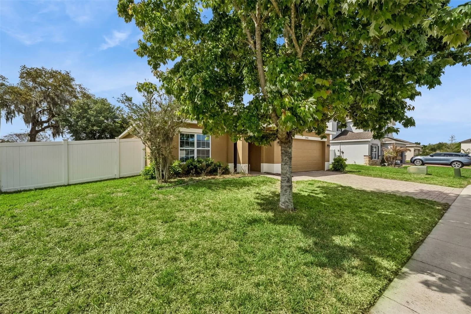 240 WHISPERING PINES