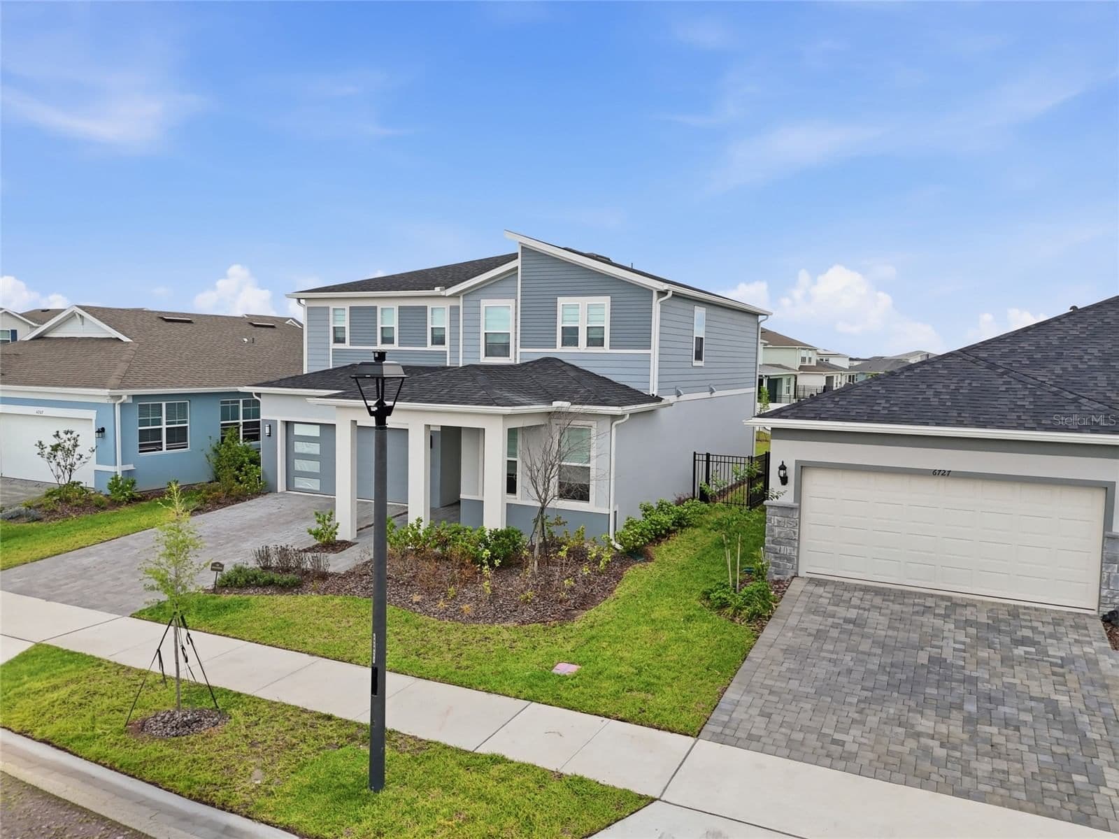 6711 WILLOW VIEW