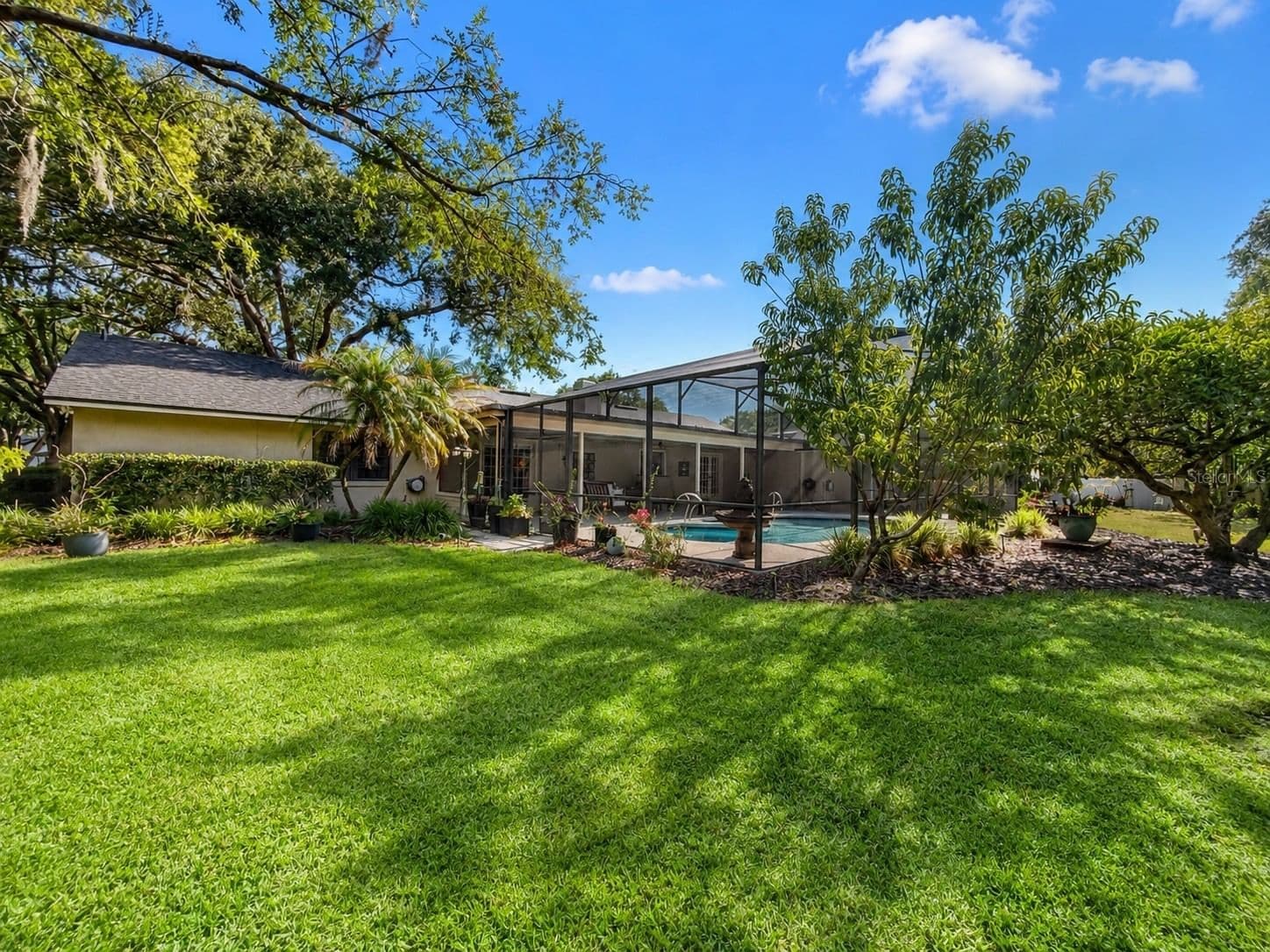 14140 COUNTRY ESTATE