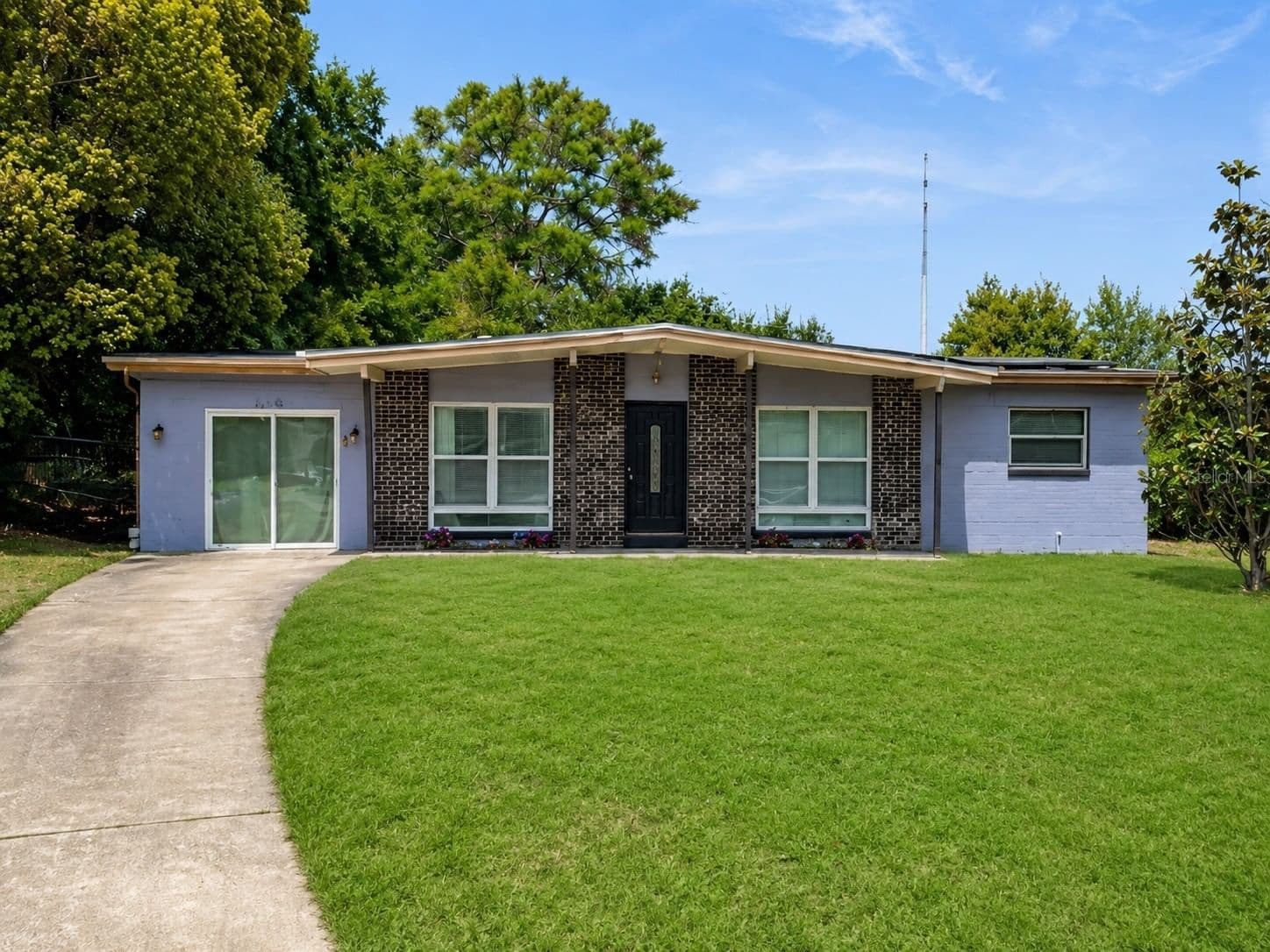 6204 OAKCREST