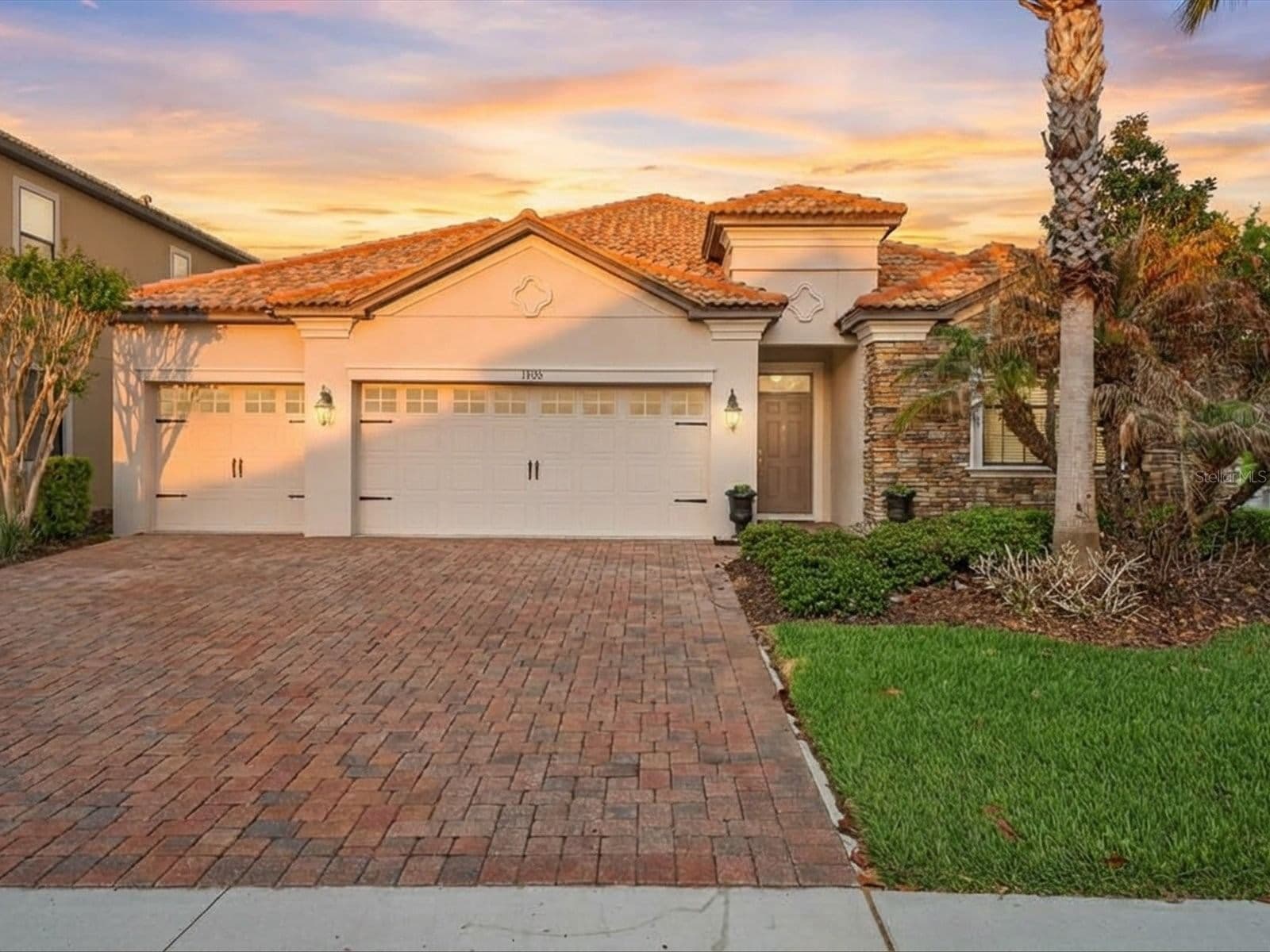 1300 GLENEAGLES