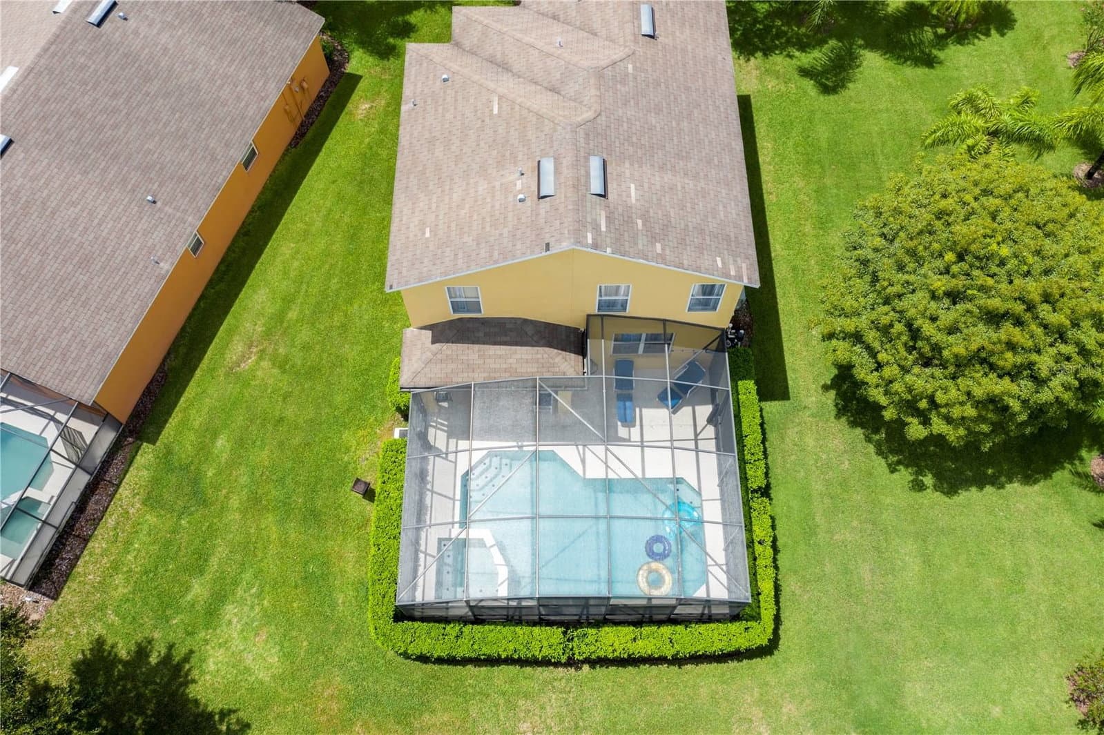 17614 WOODCREST