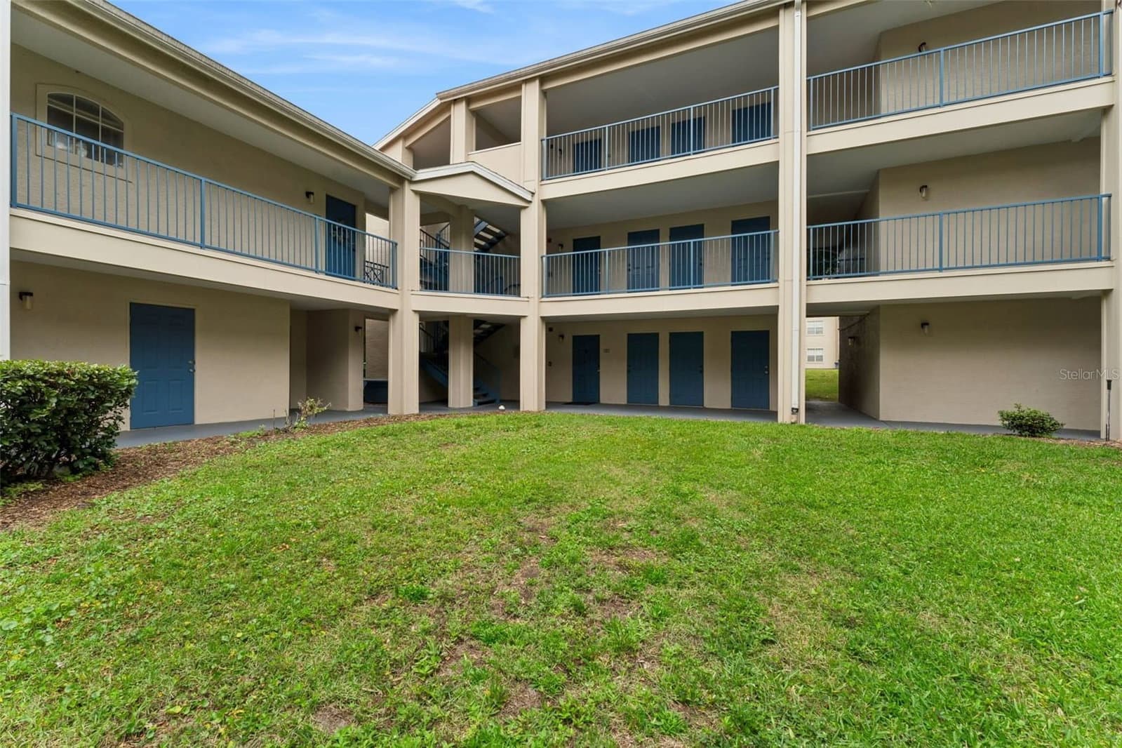 7270 WESTPOINTE