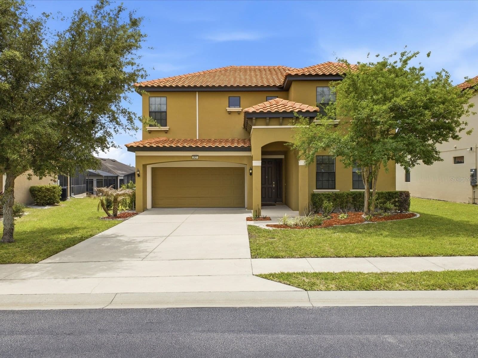 2621 ROSEMONT