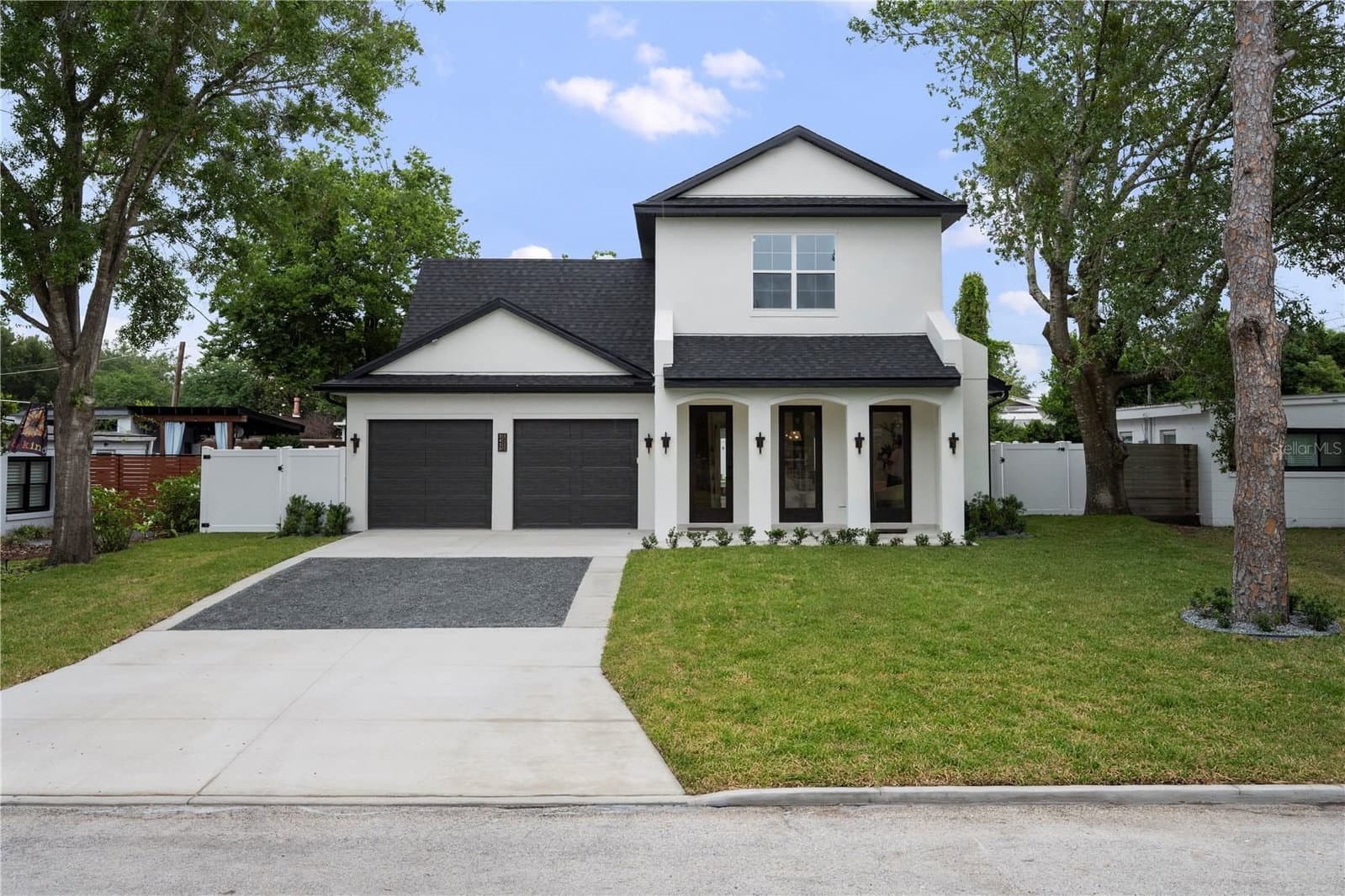 2430 CHANTILLY