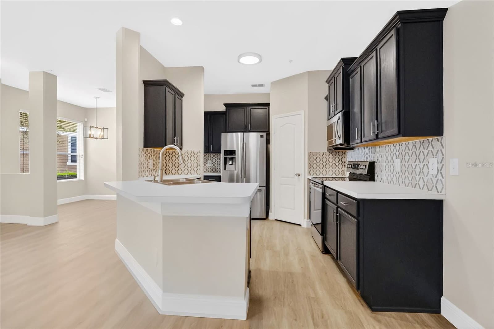 15357 OAK APPLE