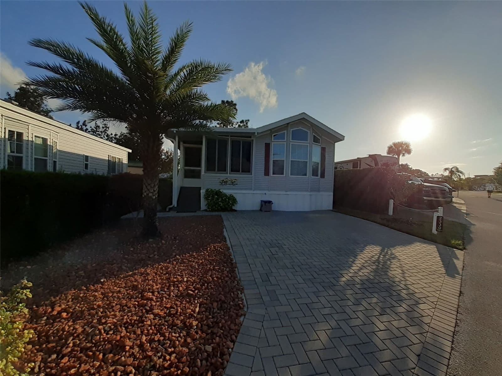 2330 LIMEWOOD