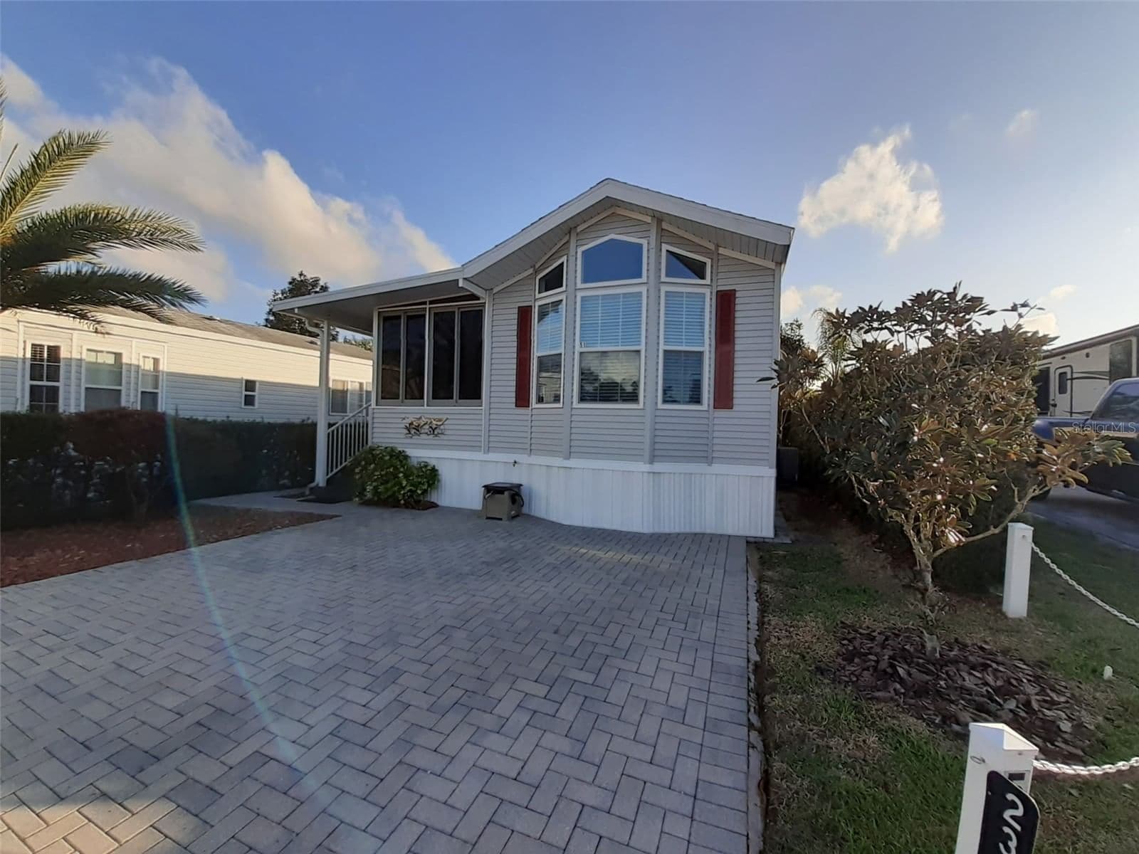 2330 LIMEWOOD
