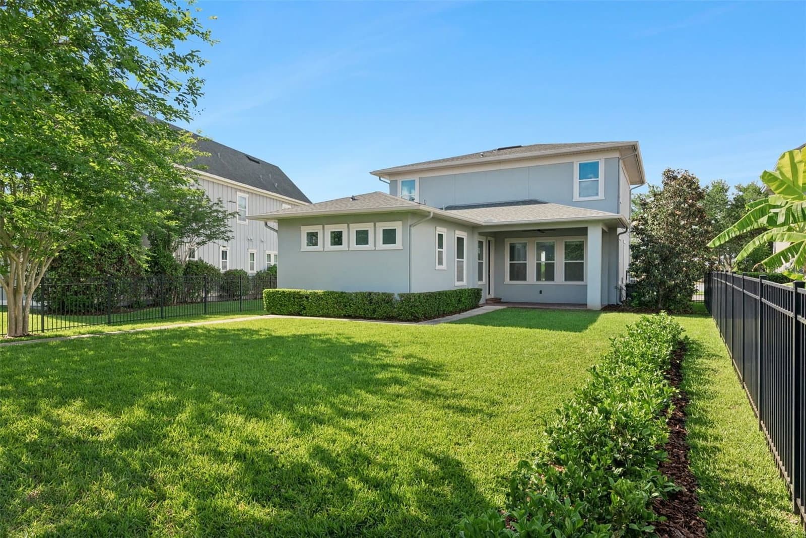 9044 TAVISTOCK LAKES