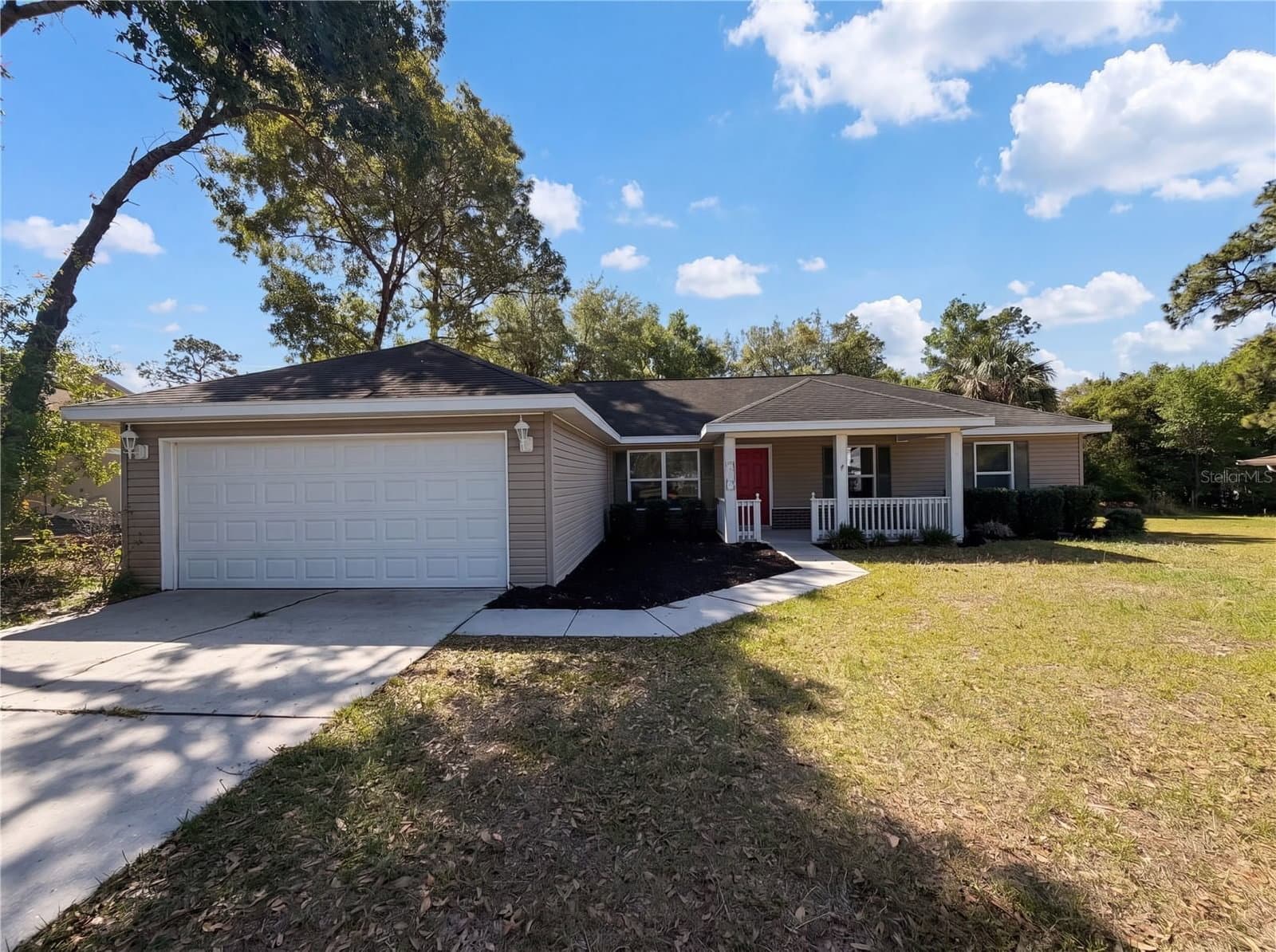 517 BAHIA CIRCLE