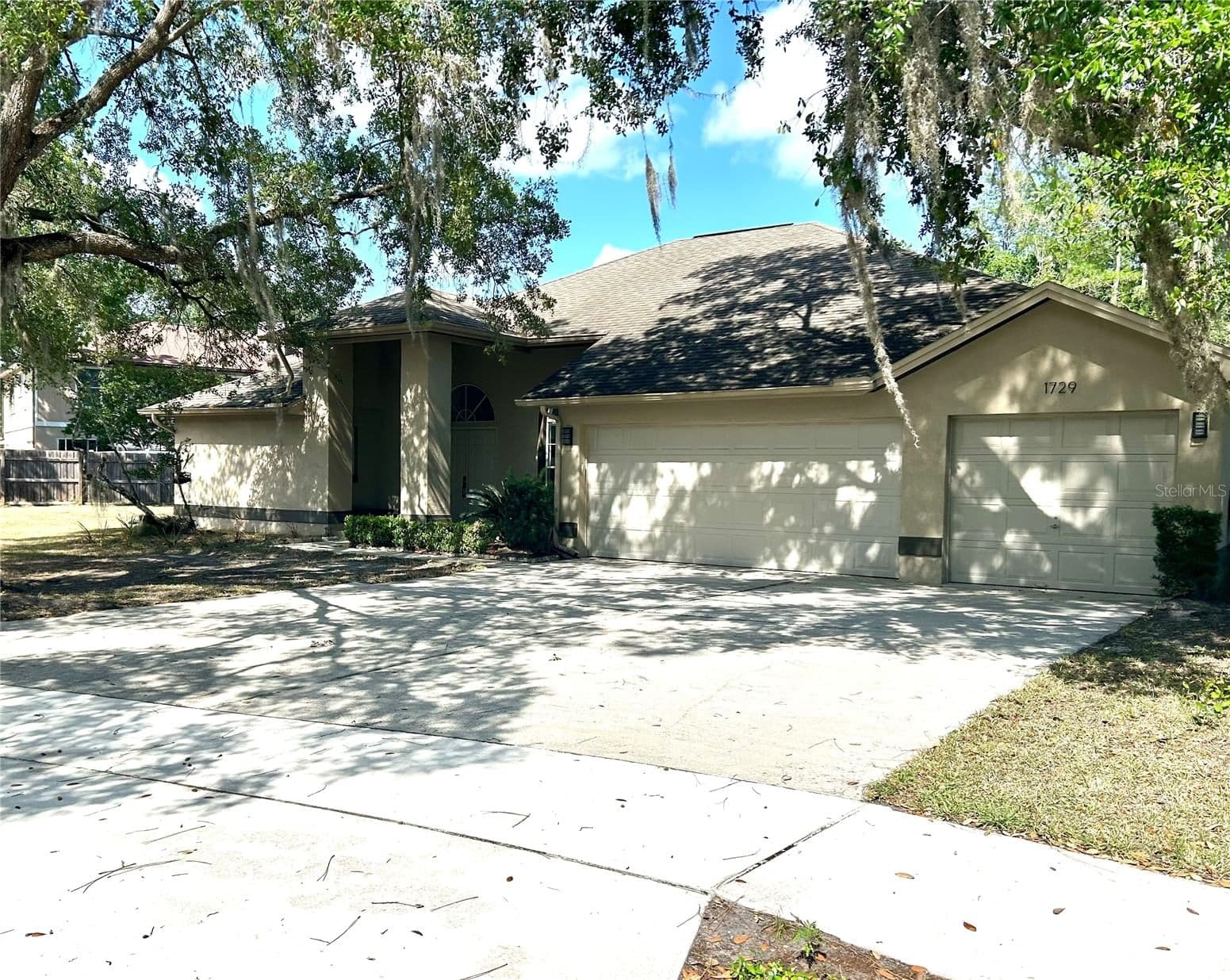 1729 BUCKHORN