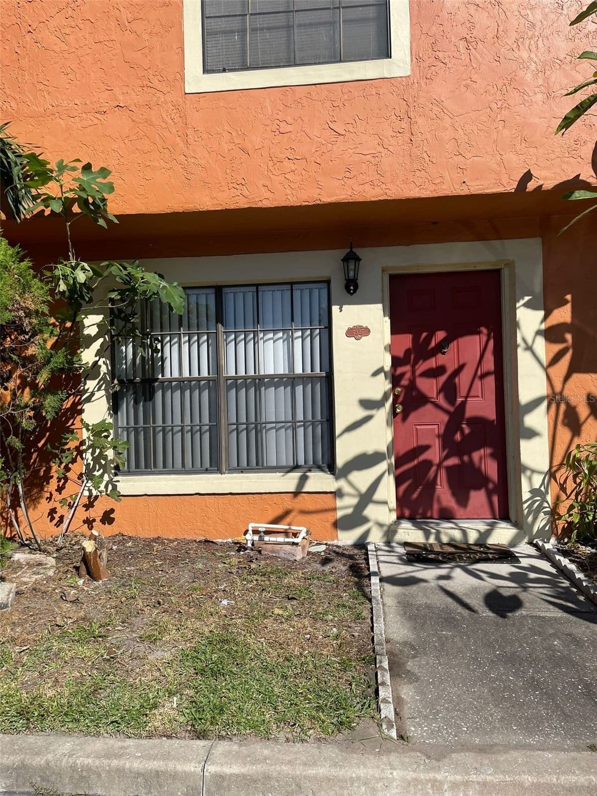 7327 FOREST HILL