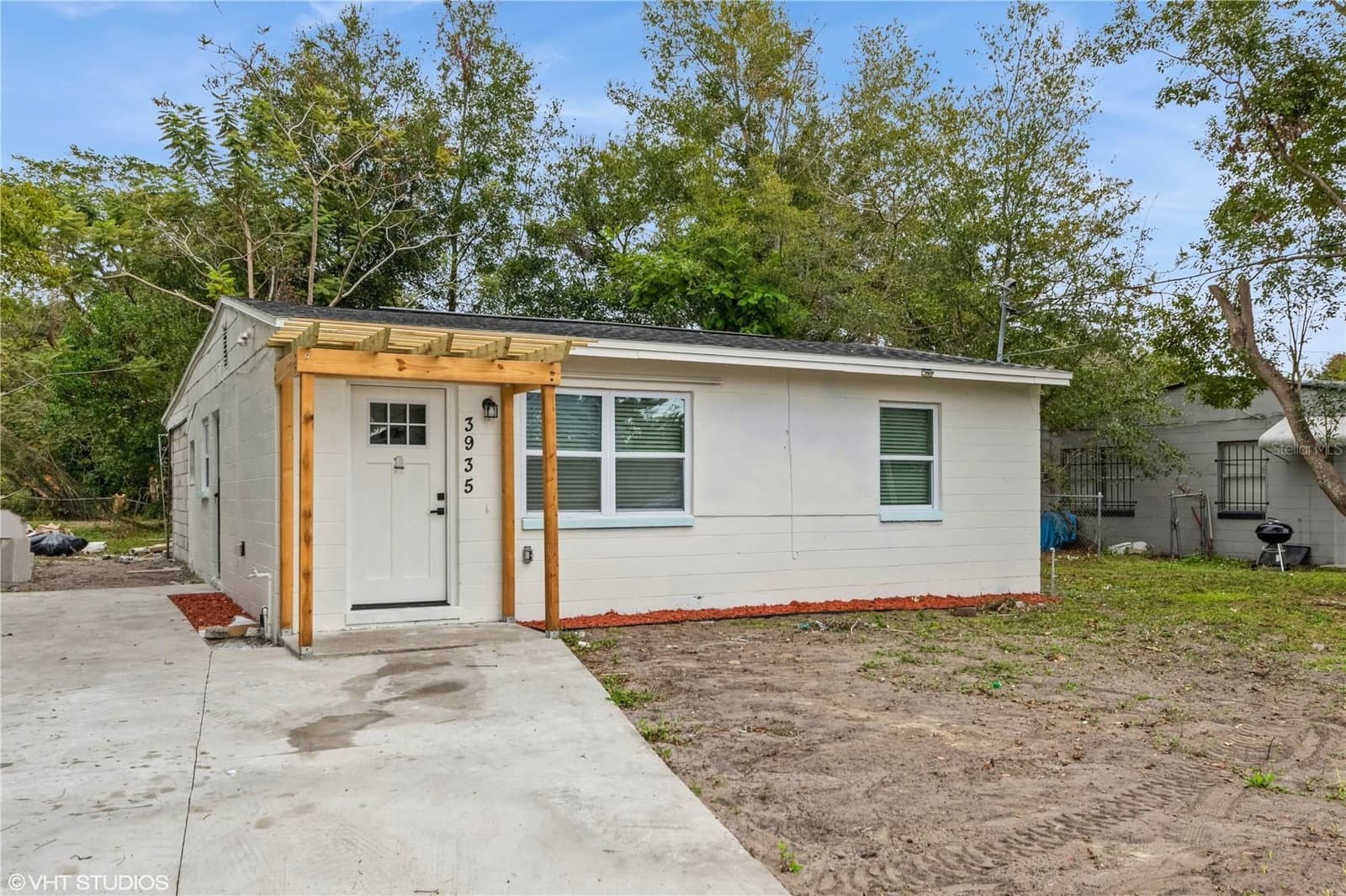3935 WELLS
