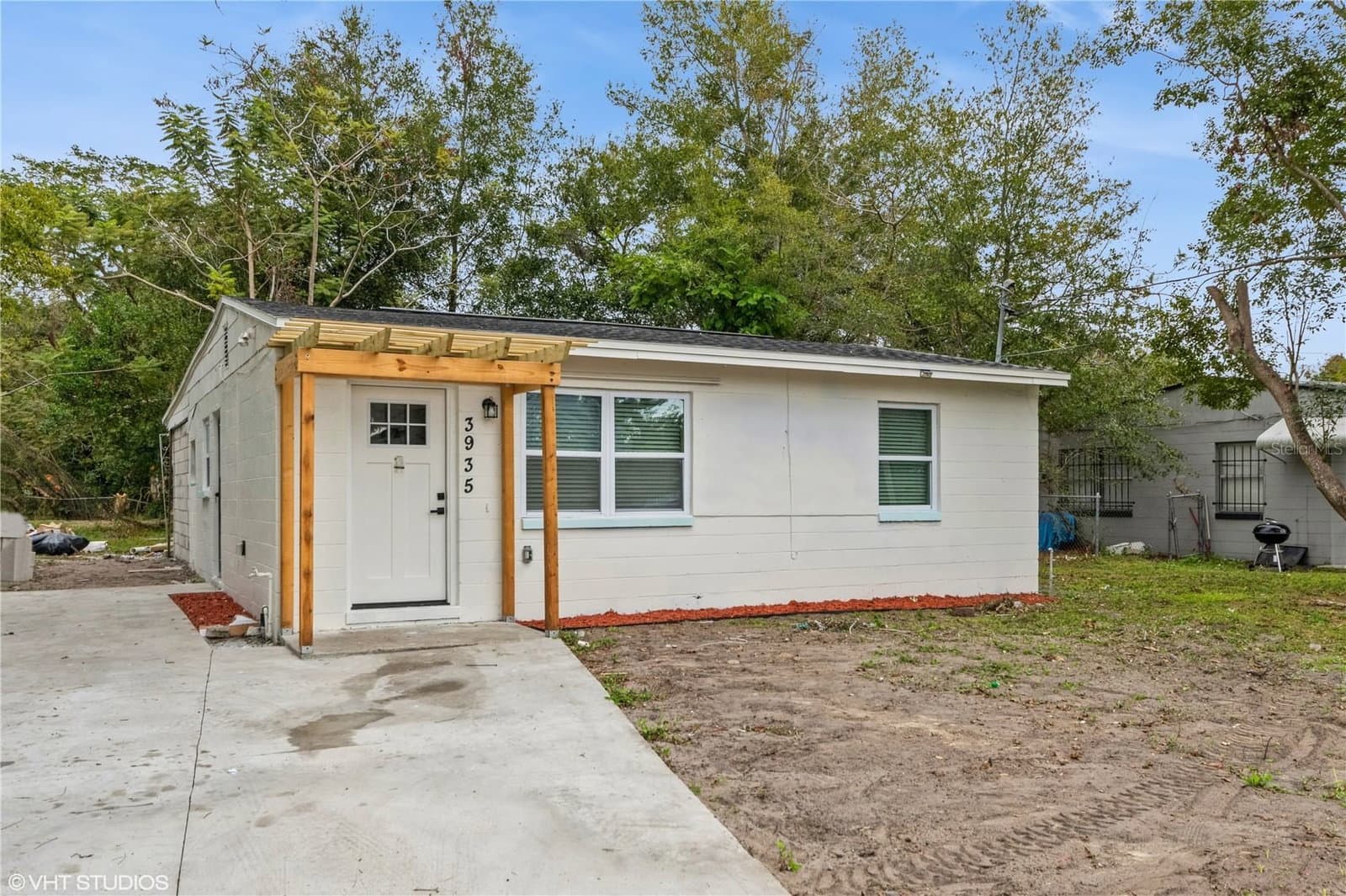 3935 WELLS