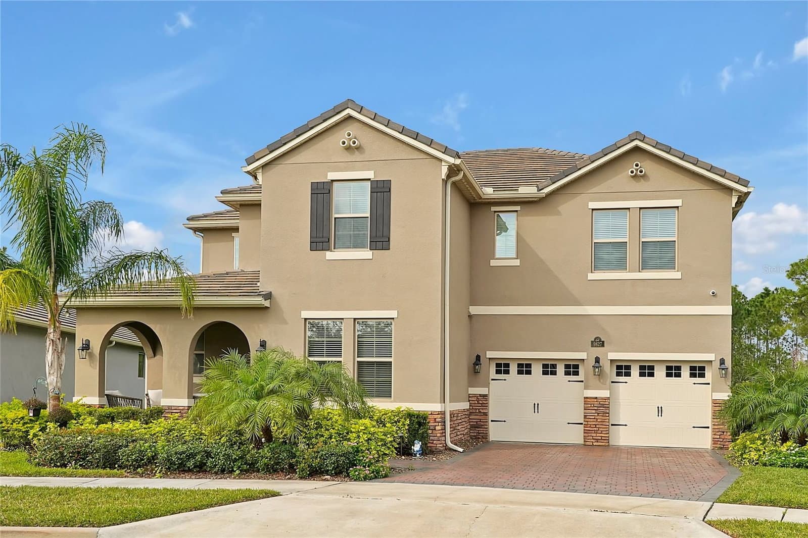 9827 BEACH PORT