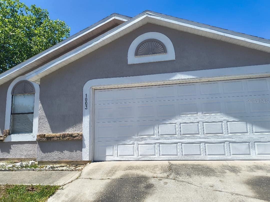 1003 WINTERBERRY