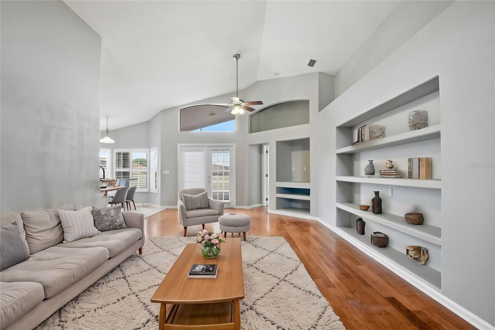 15833 BAY VISTA