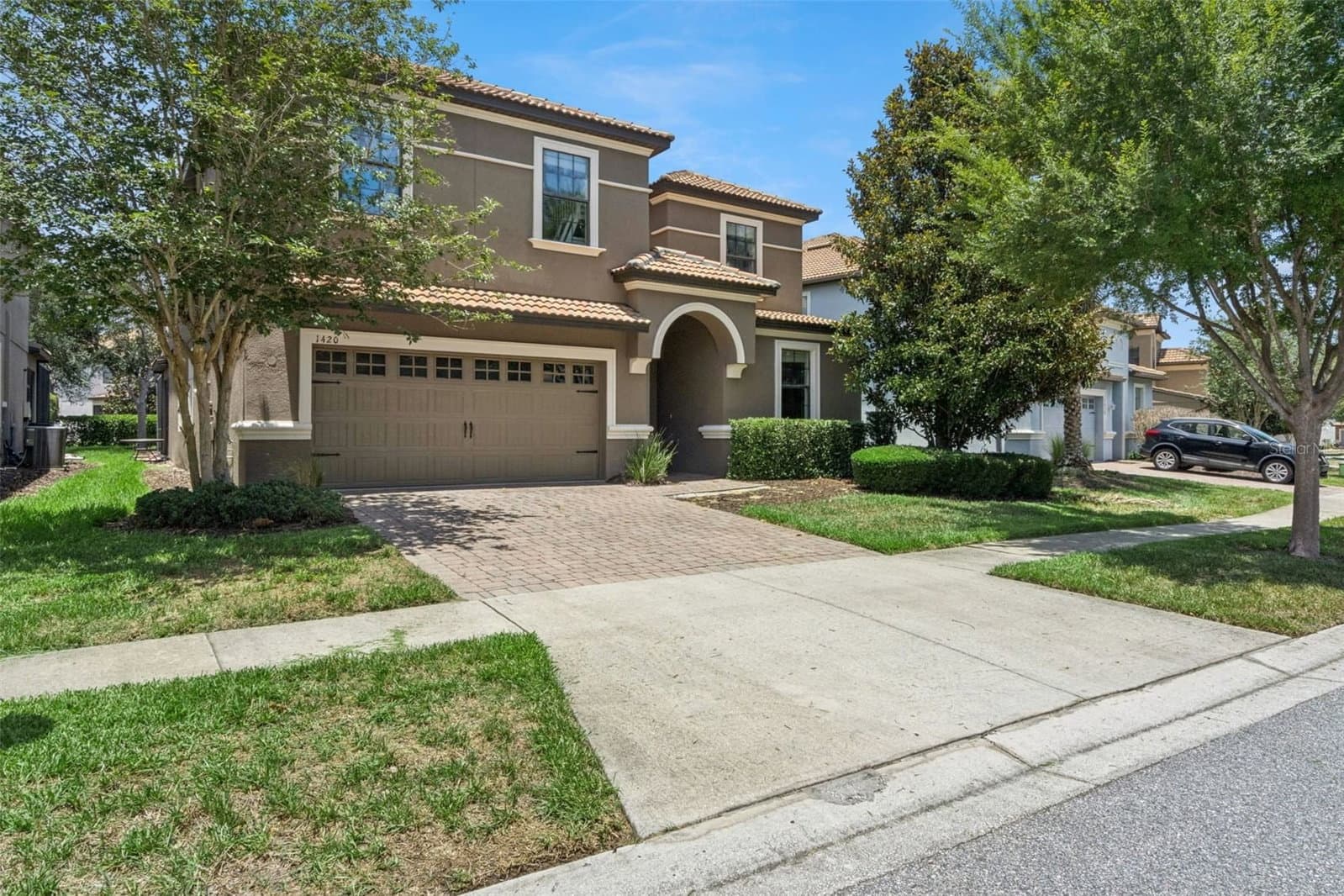 1420 MOON VALLEY