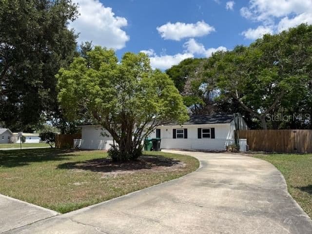 1092 EASTBROOK