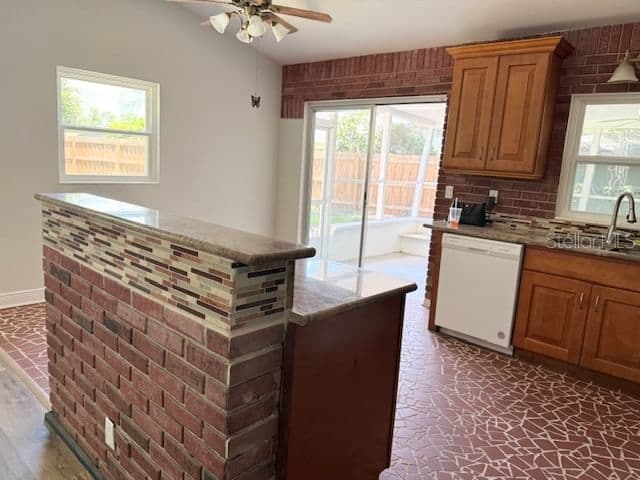 1092 EASTBROOK