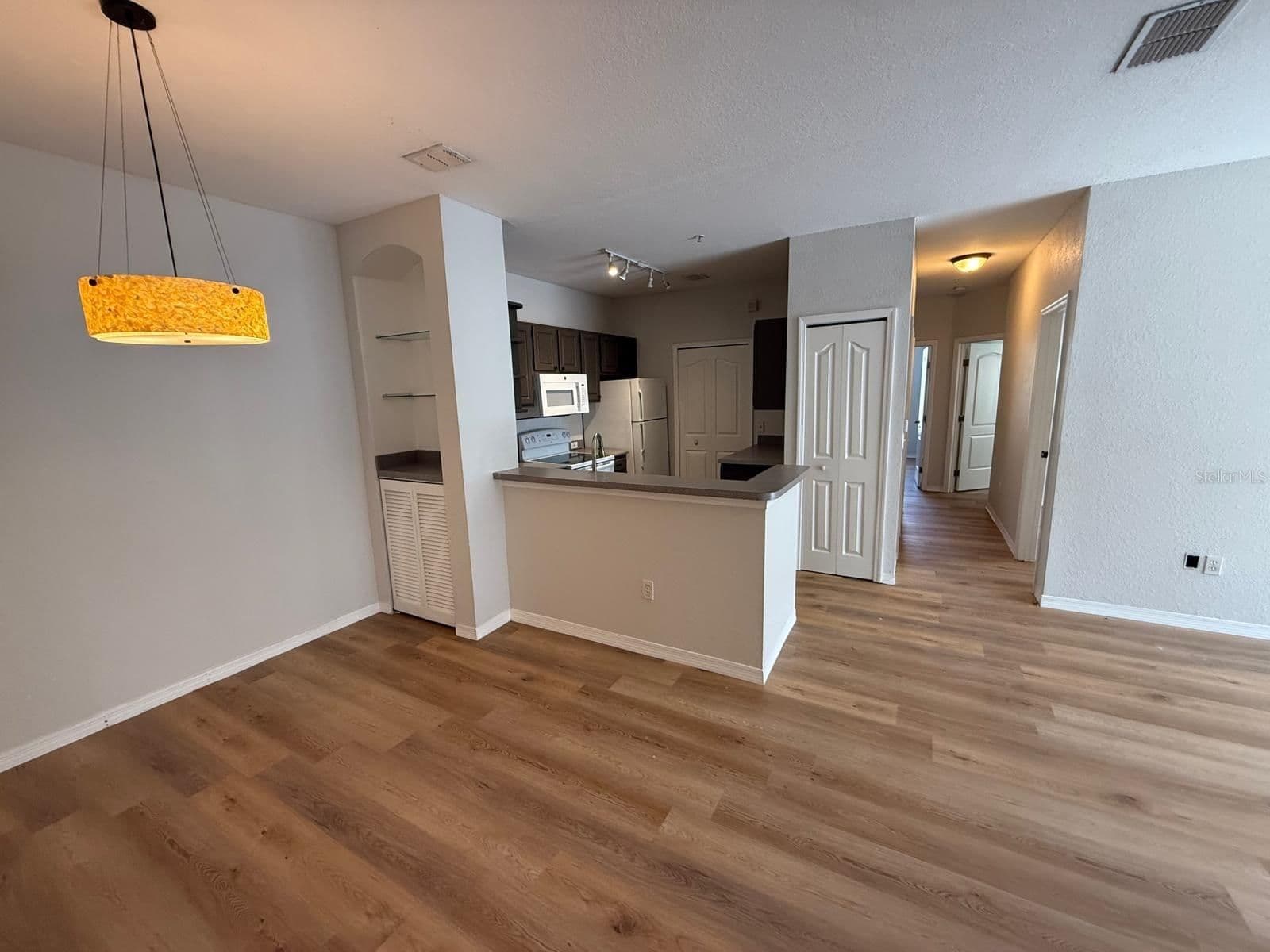 2537 MAITLAND CROSSING