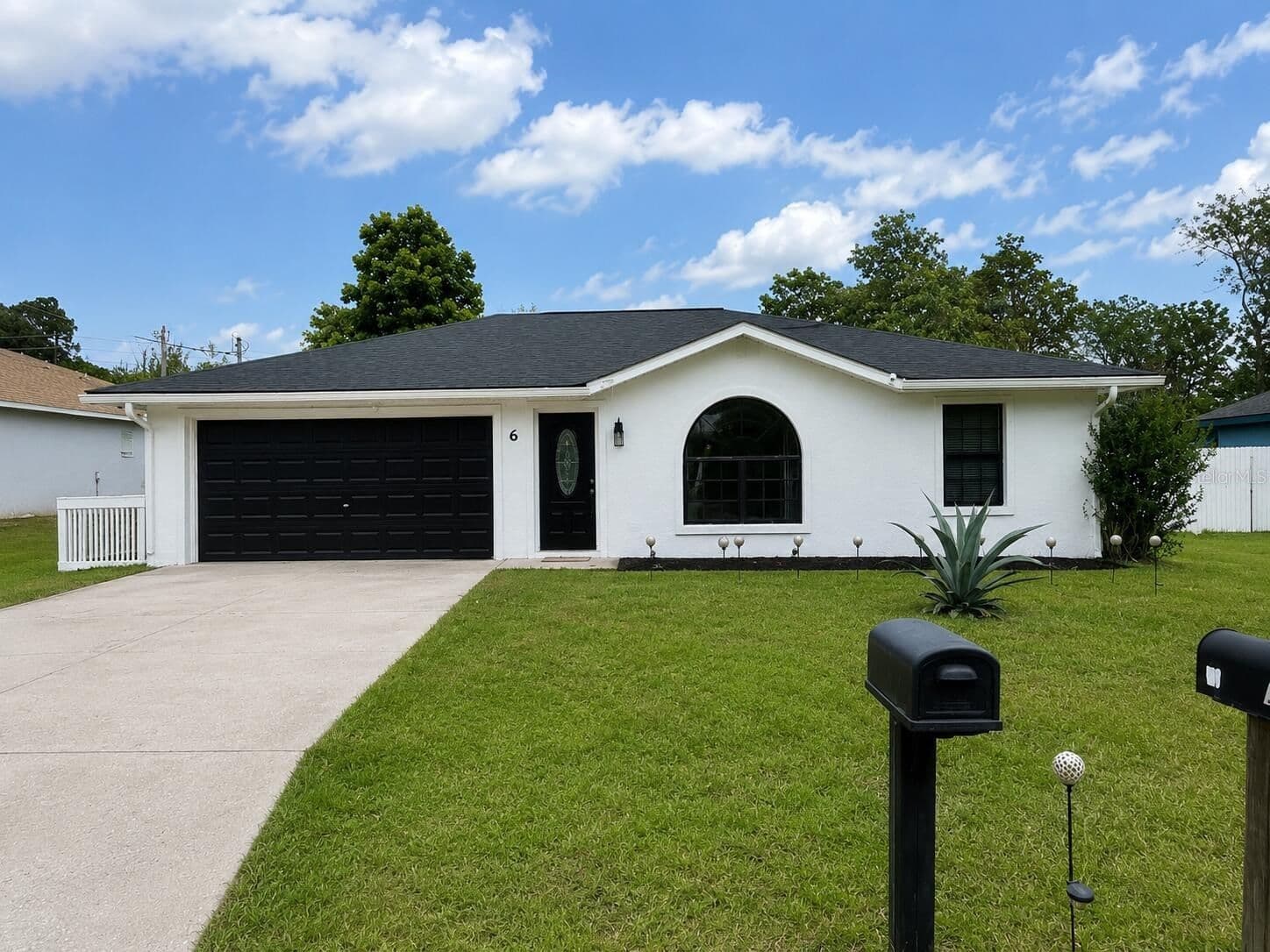 6 BAHIA TRACE