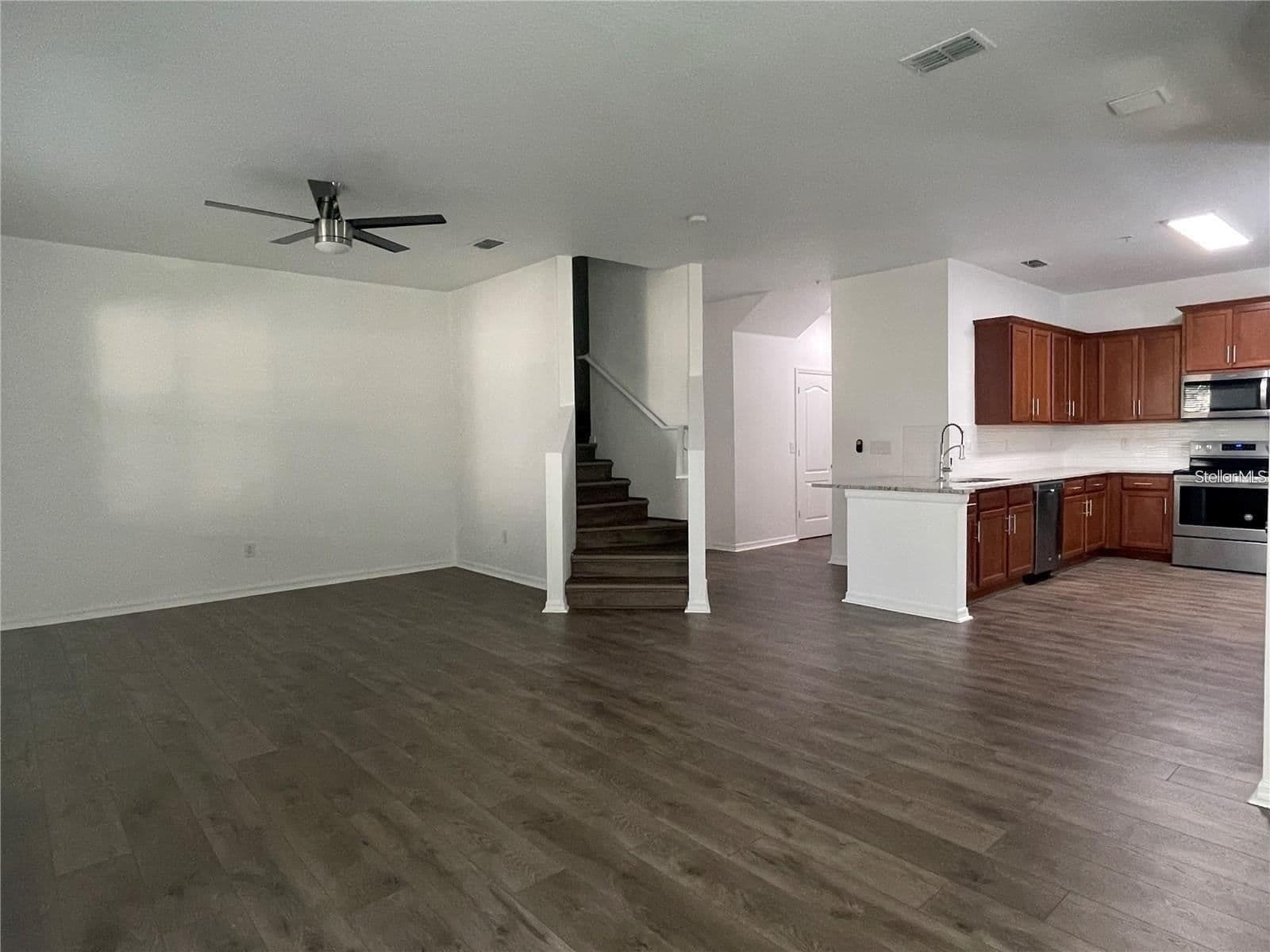 3723 SENECA CLUB