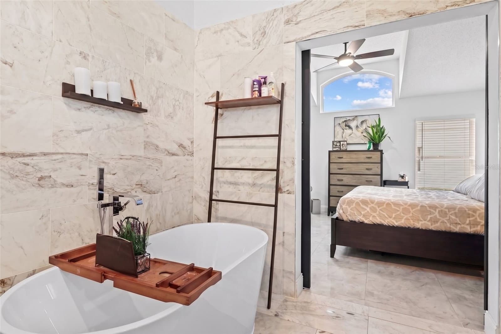 6847 BOUGANVILLEA CRESCENT
