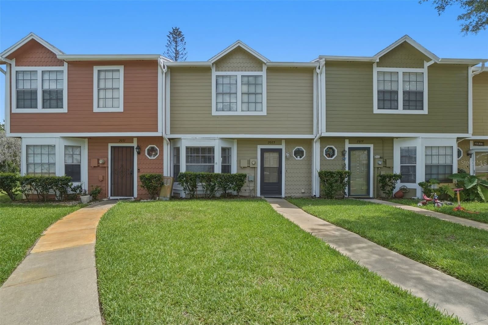 2025 WATERLEAF