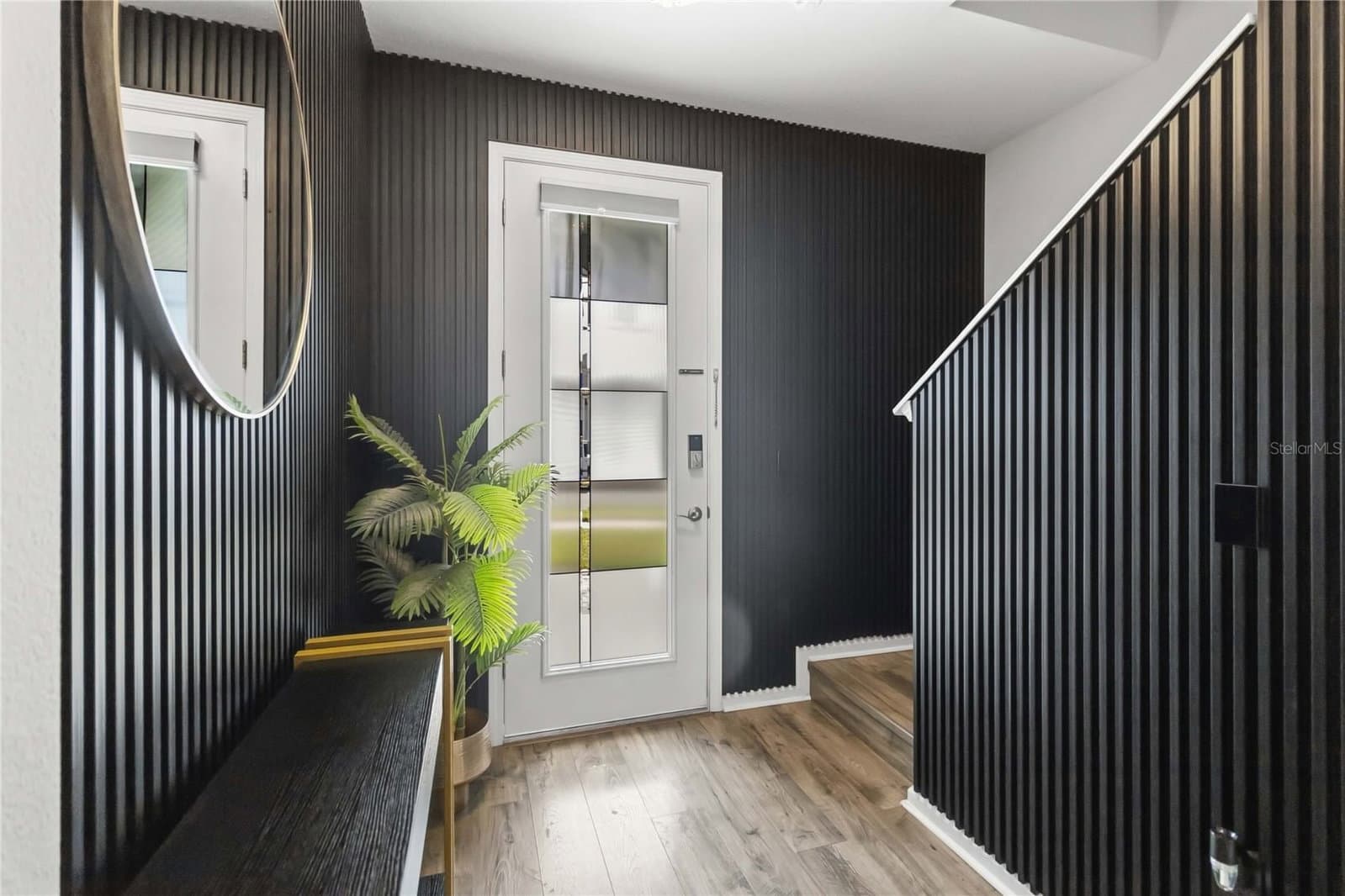 4519 LIONS GATE