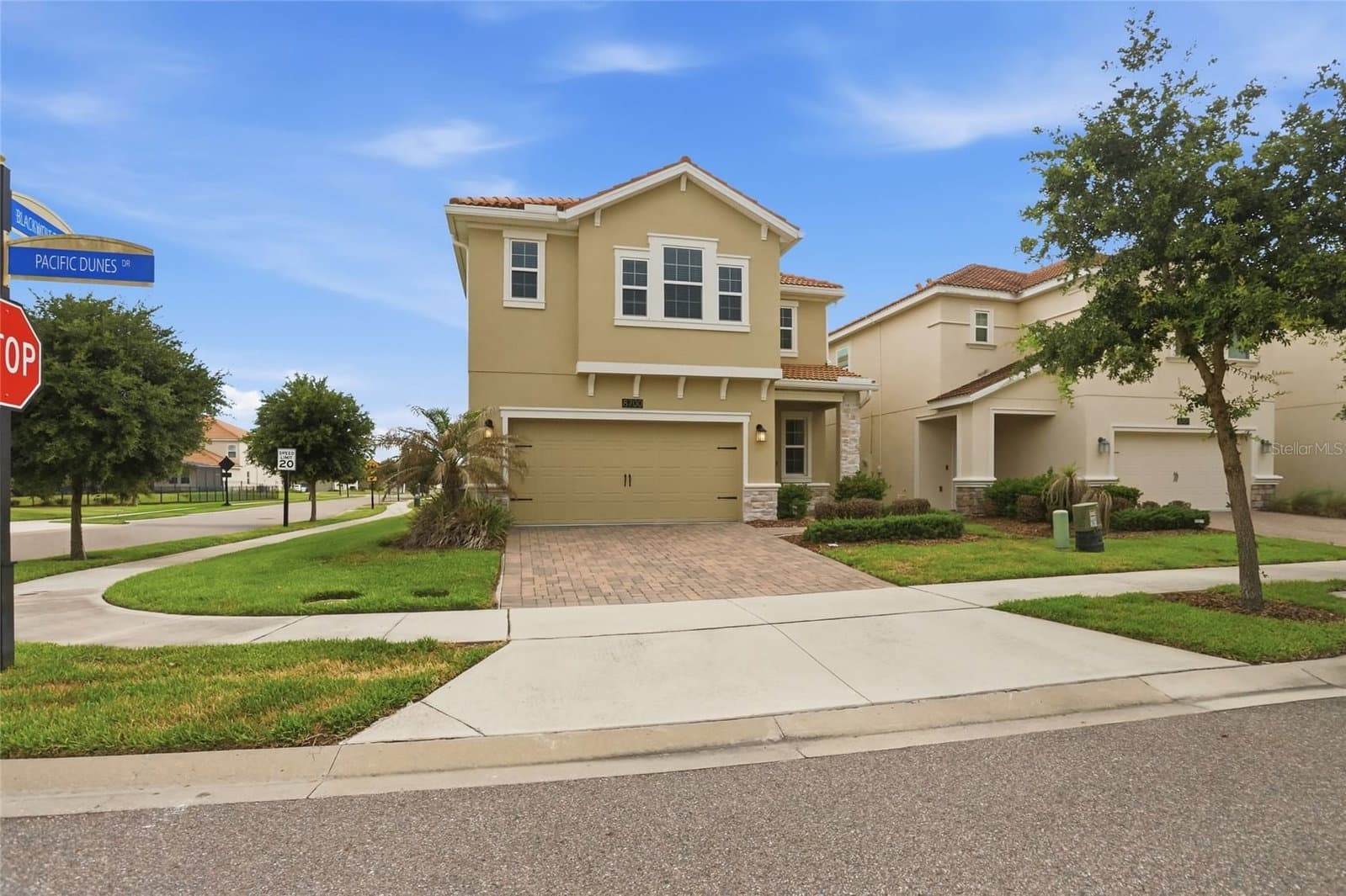 8700 PACIFIC DUNES